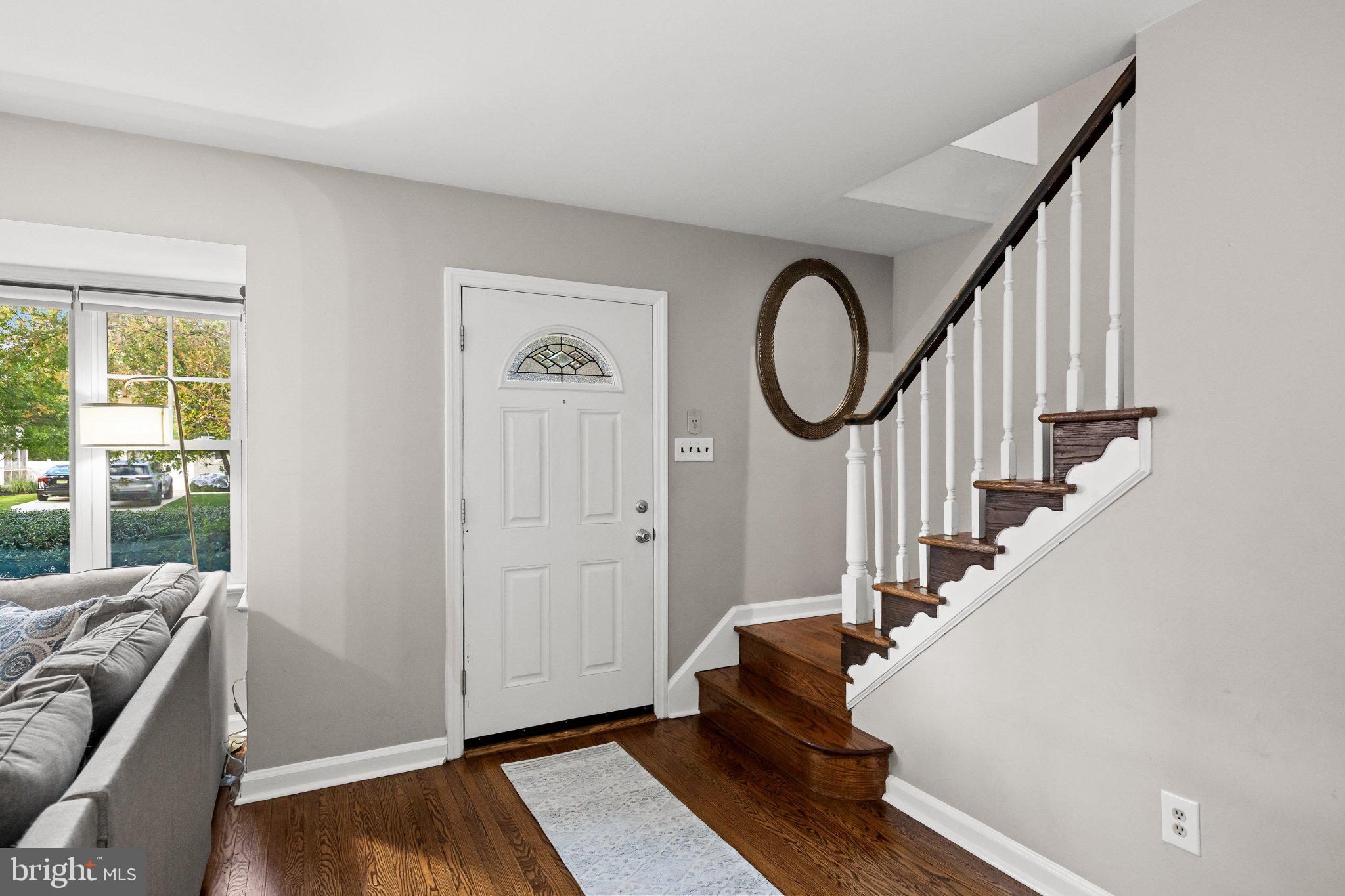 806 W MOUNT VERNON AVENUE