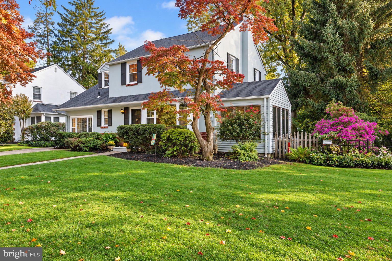 806 W MOUNT VERNON AVENUE