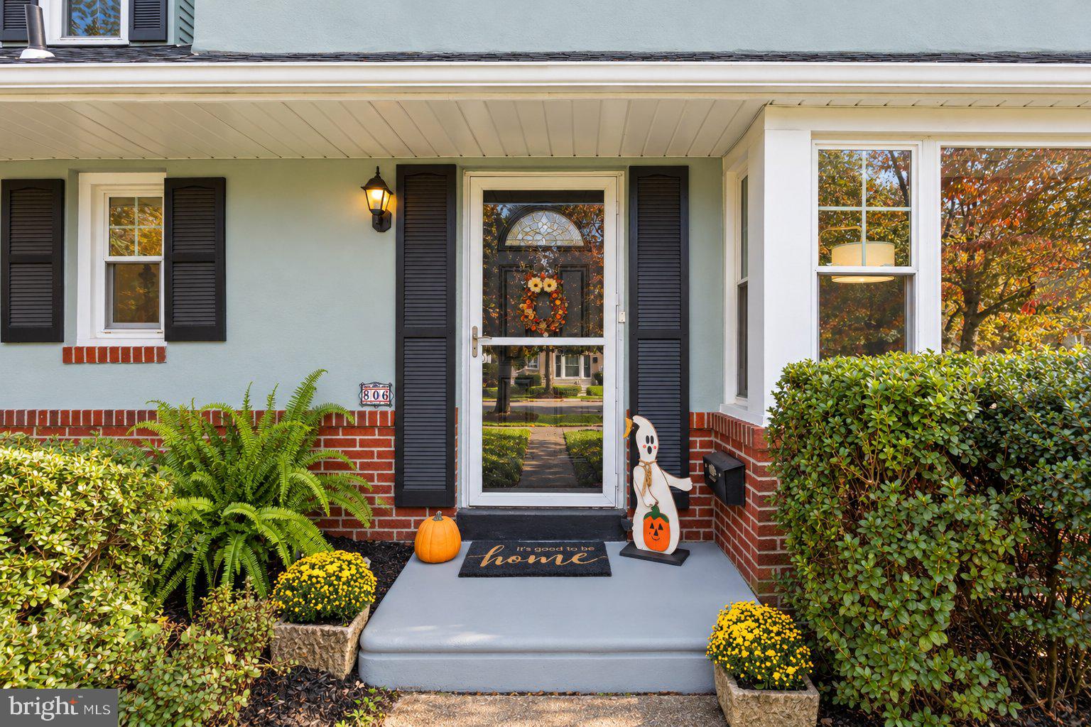 806 W MOUNT VERNON AVENUE