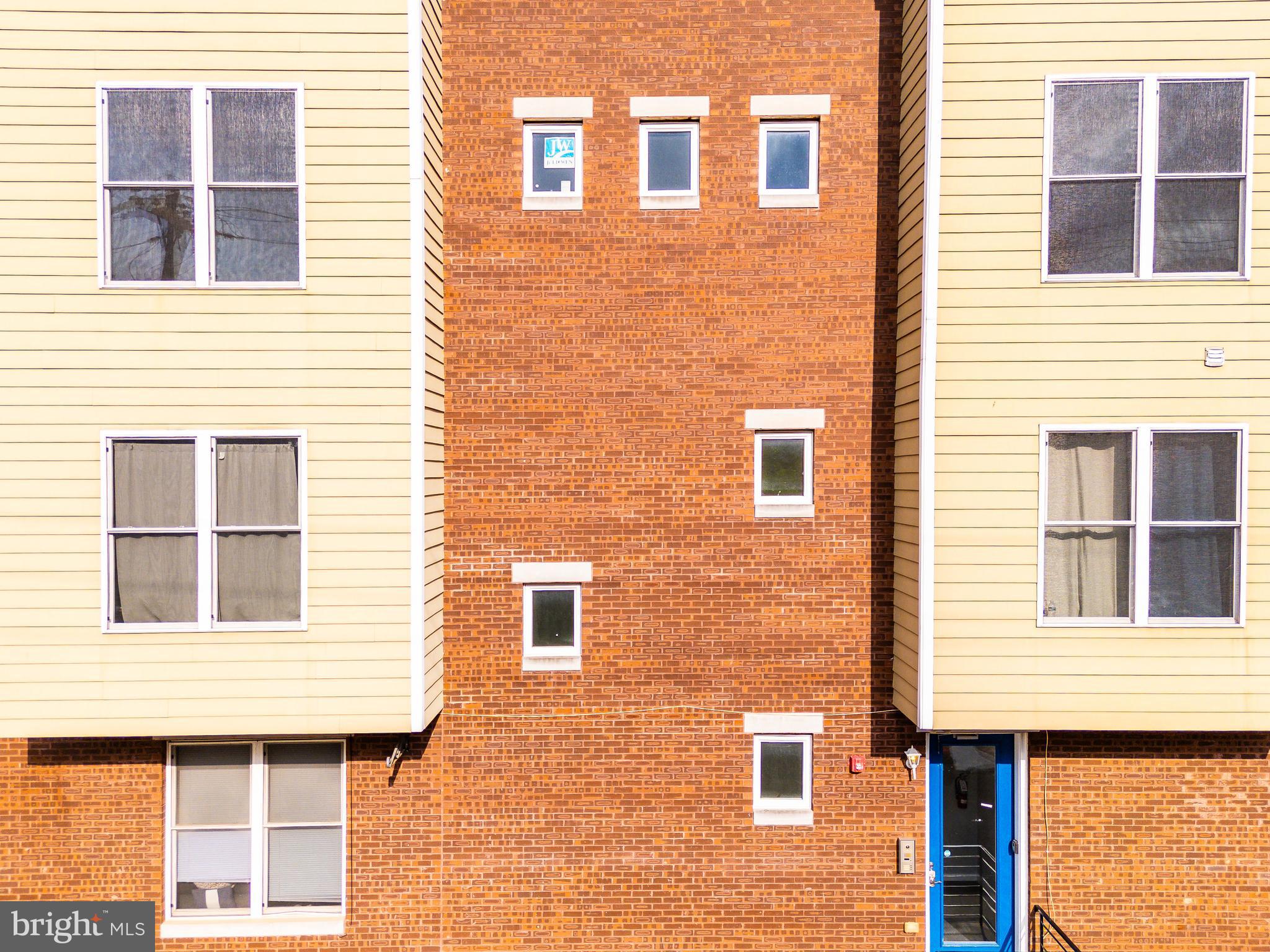 1507 W OXFORD STREET