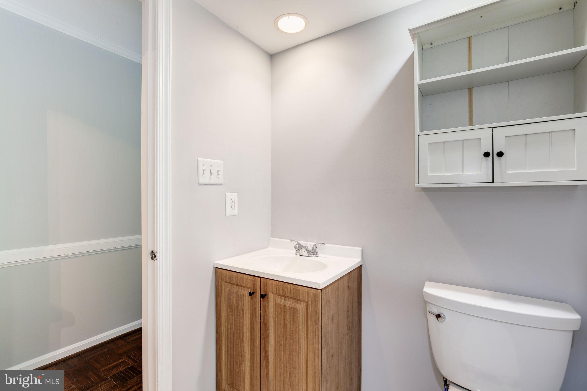 COUNCIL SQUARE - Residential Lease