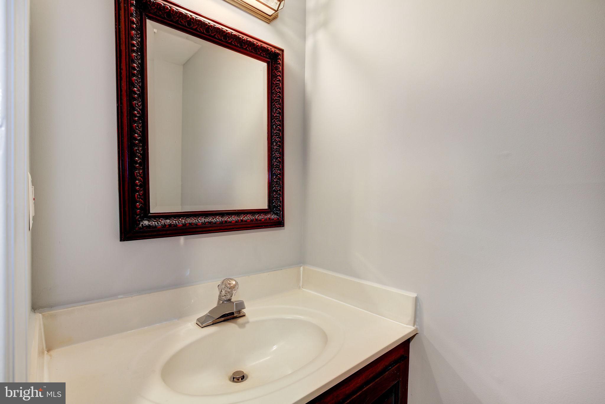 COUNCIL SQUARE - Residential Lease