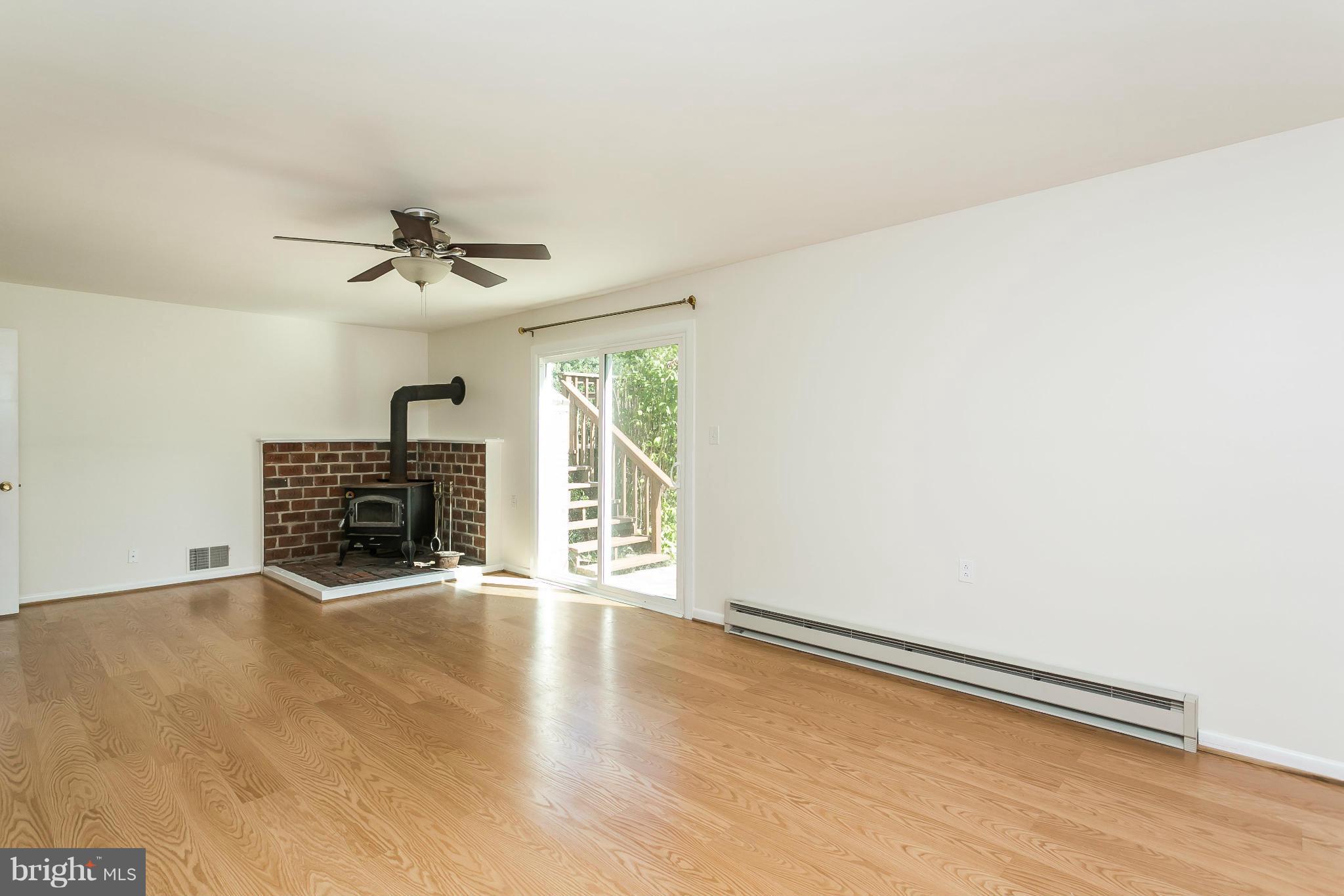 WALKER MANOR APARTMENTS - Residential