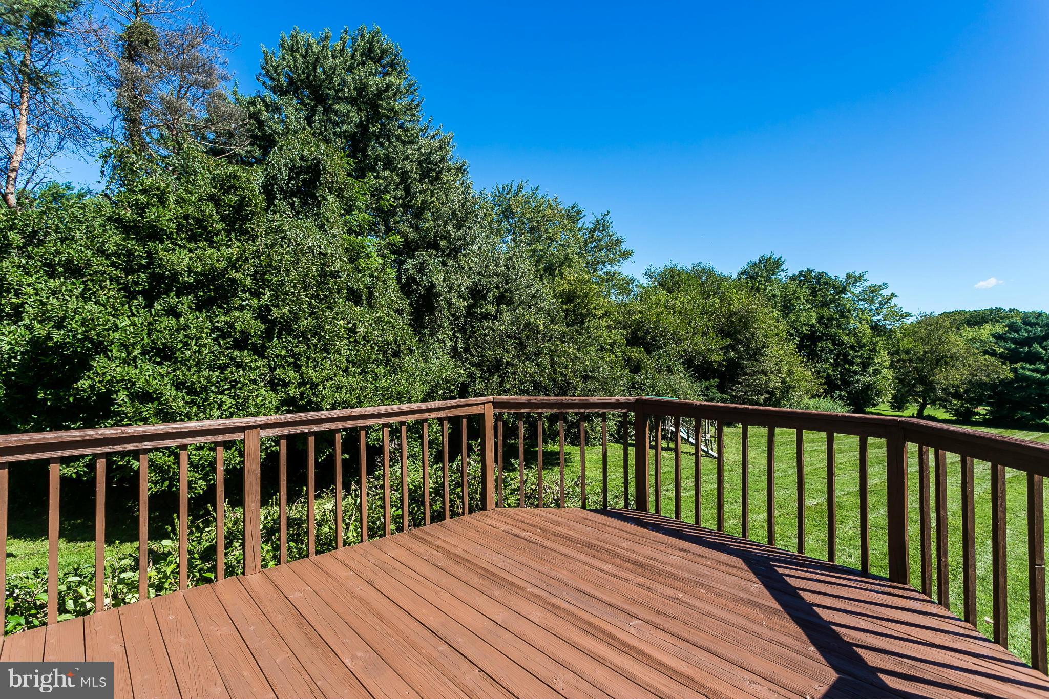 WALKER MANOR APARTMENTS - Residential