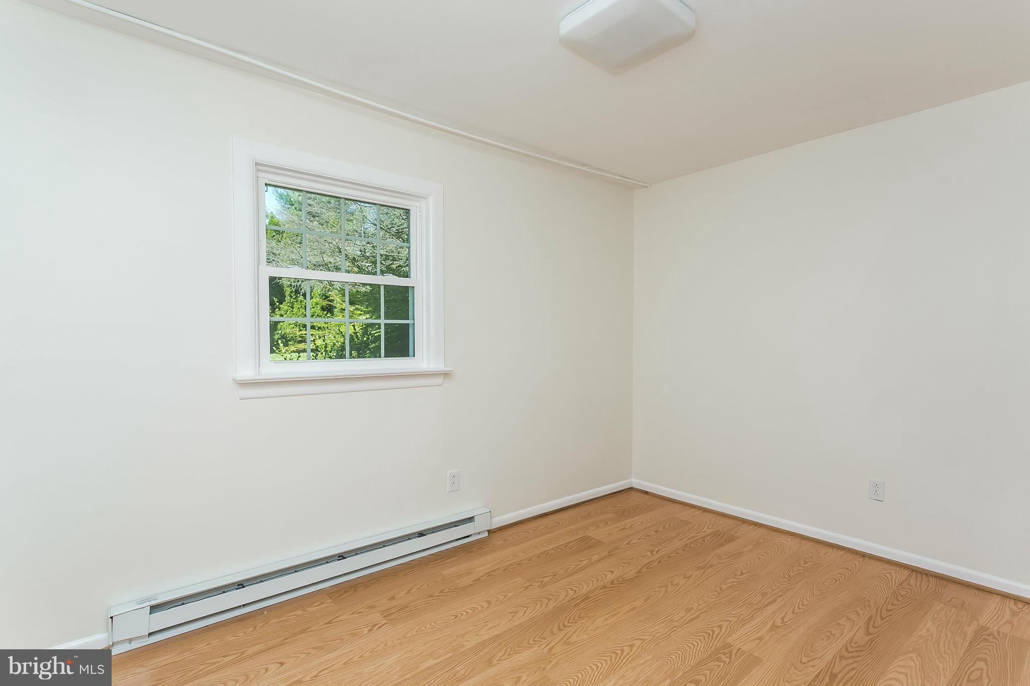 WALKER MANOR APARTMENTS - Residential