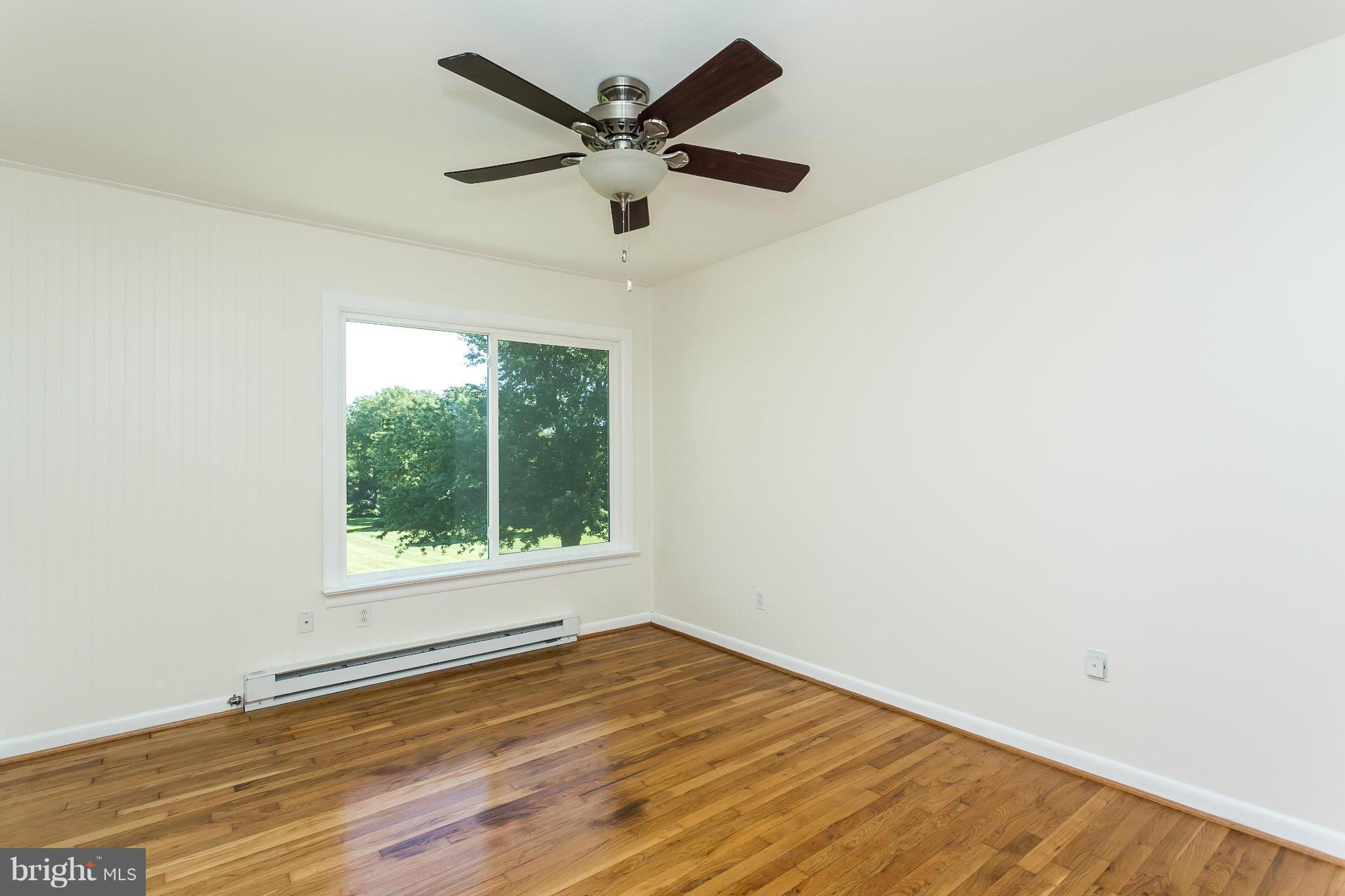 WALKER MANOR APARTMENTS - Residential