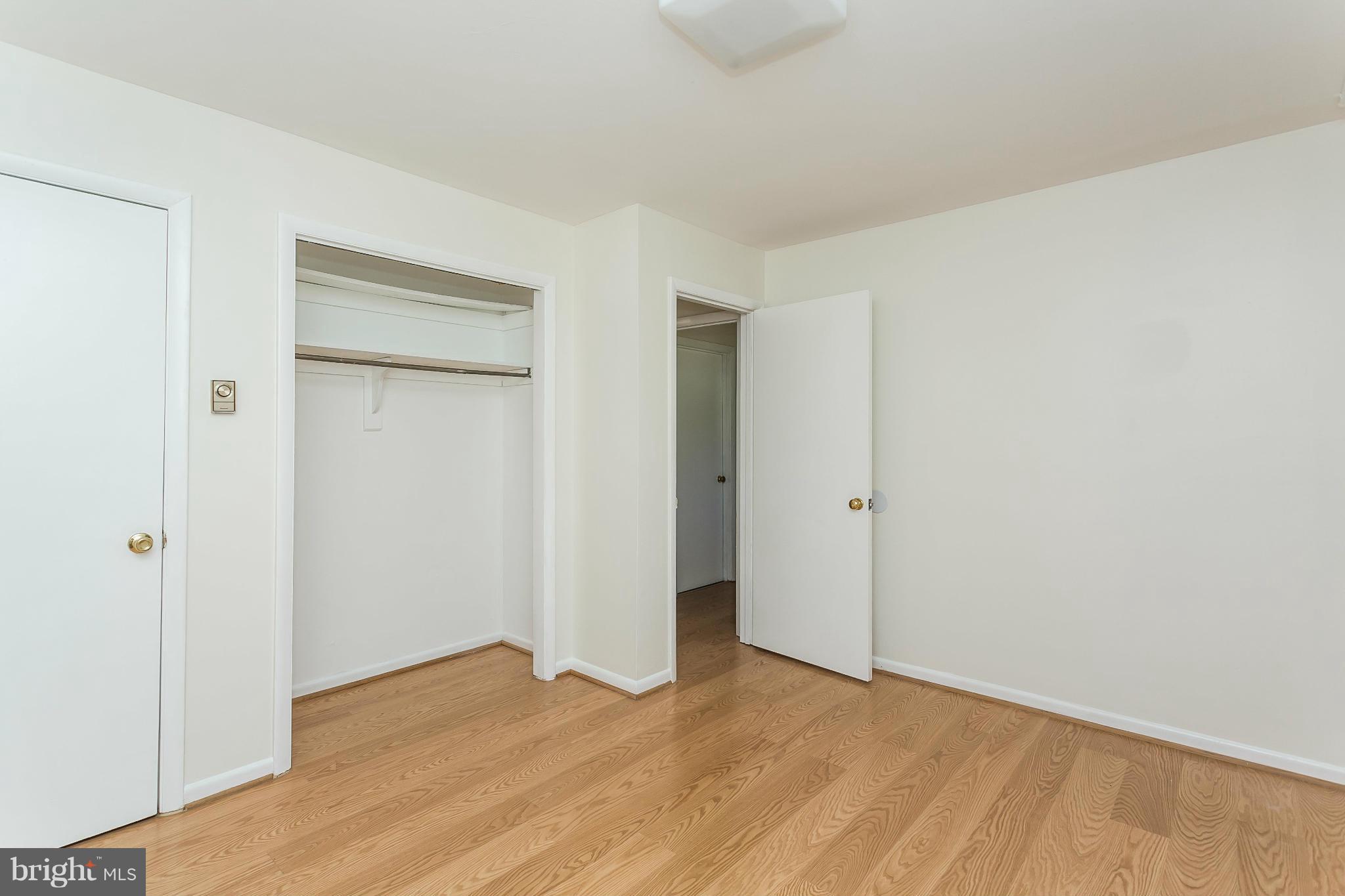 WALKER MANOR APARTMENTS - Residential