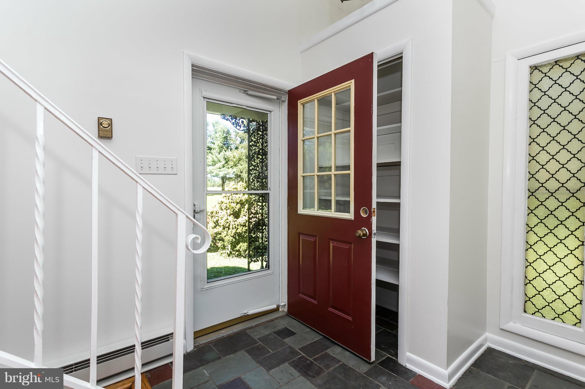 WALKER MANOR APARTMENTS - Residential