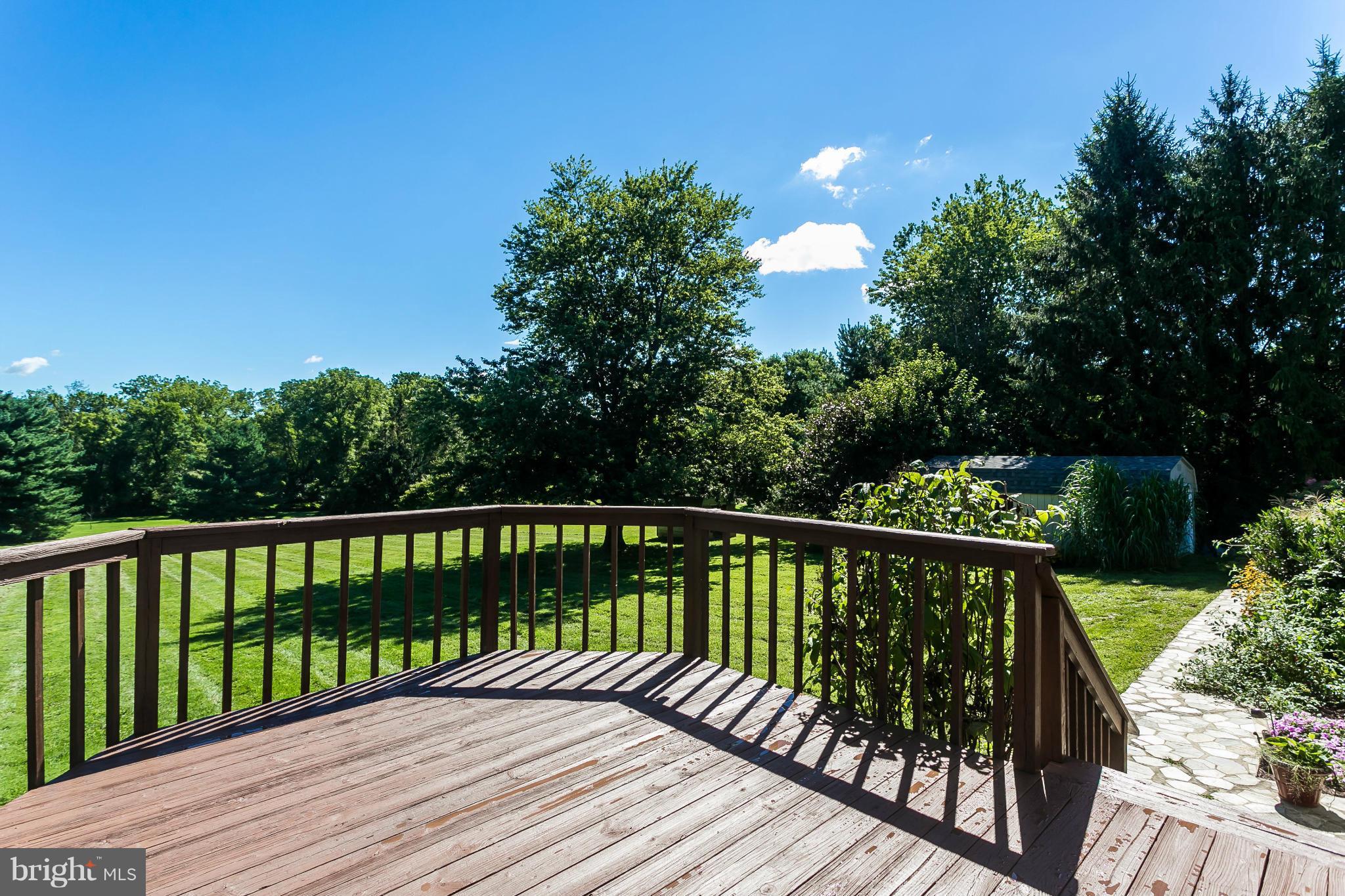 WALKER MANOR APARTMENTS - Residential