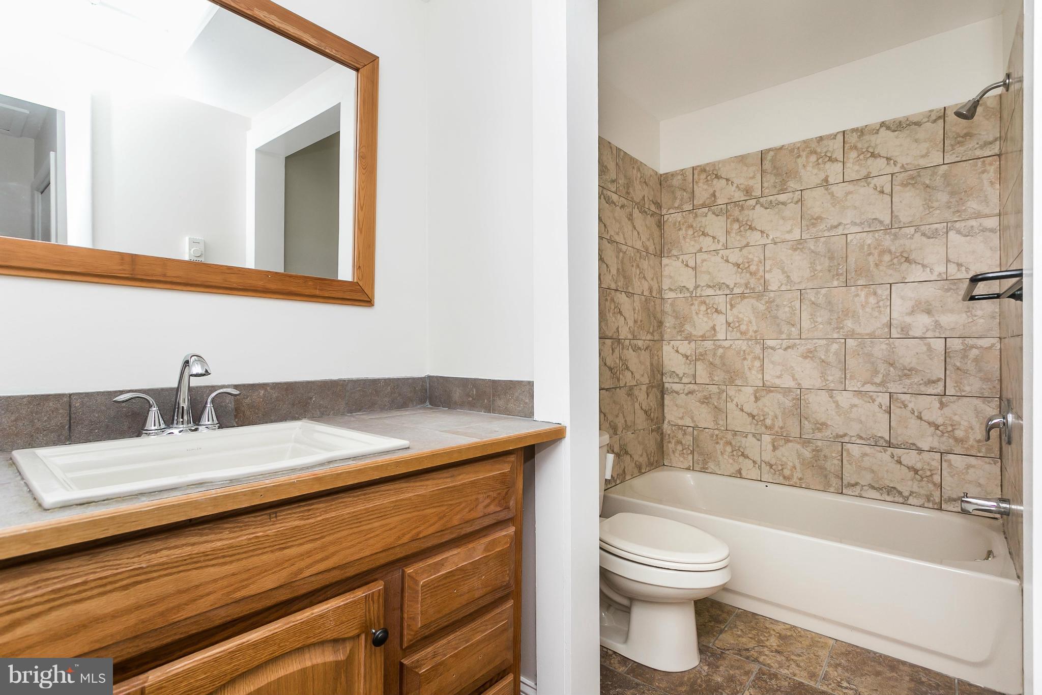 WALKER MANOR APARTMENTS - Residential