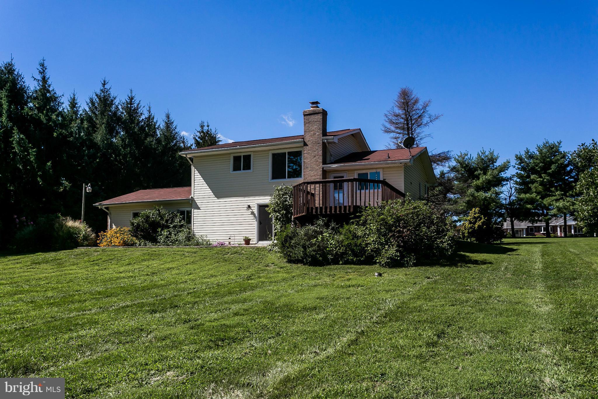 WALKER MANOR APARTMENTS - Residential