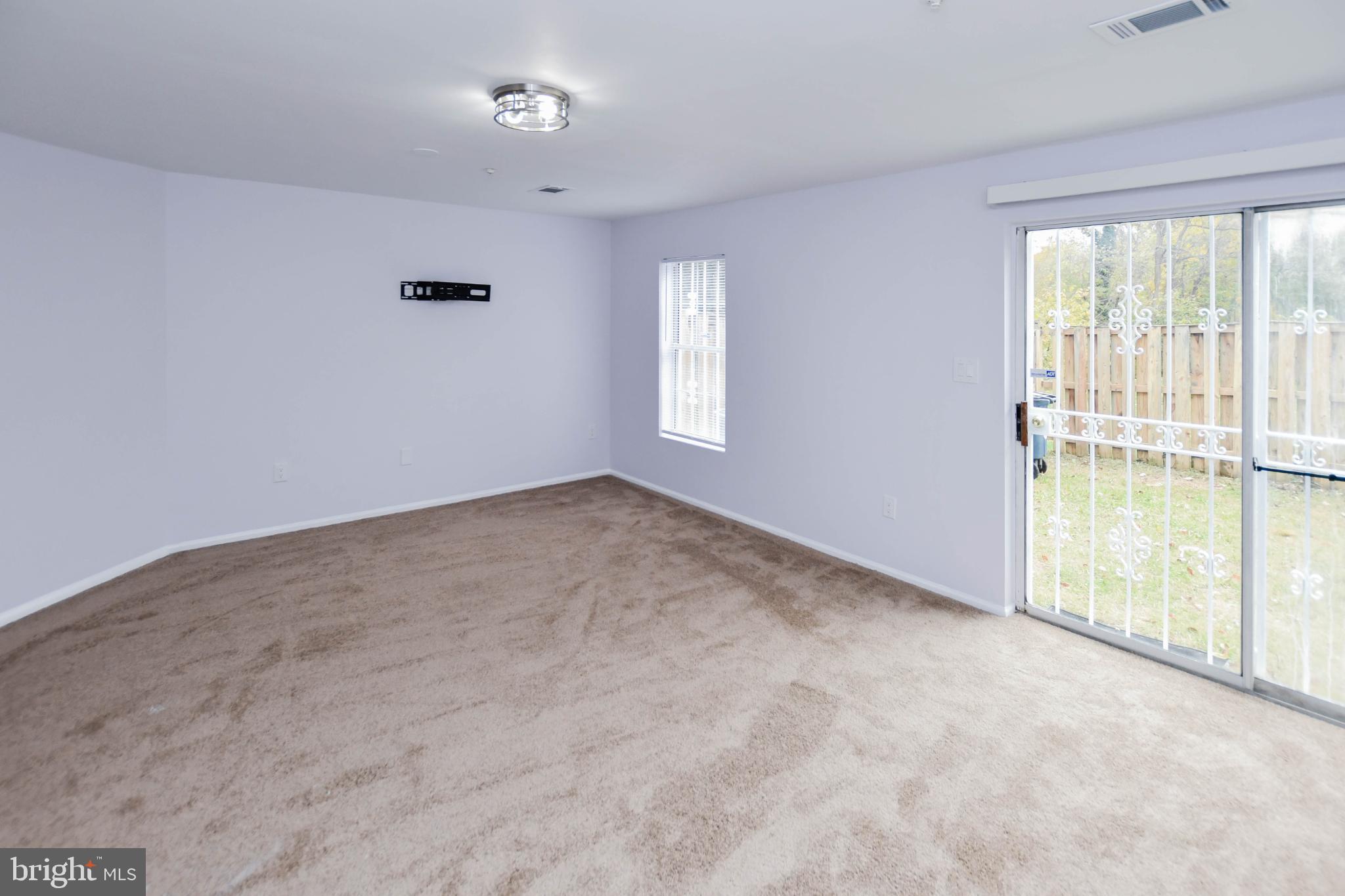 WESTLAKE - Residential Lease