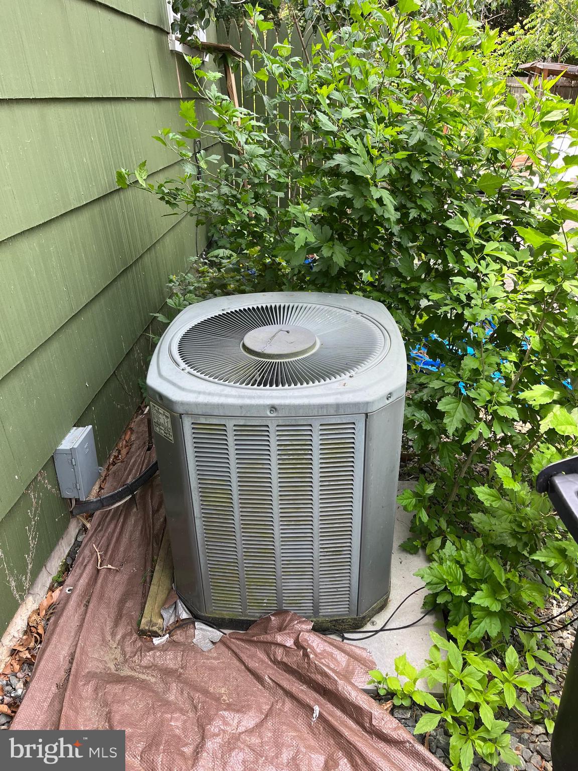 INGLESIDE - Residential