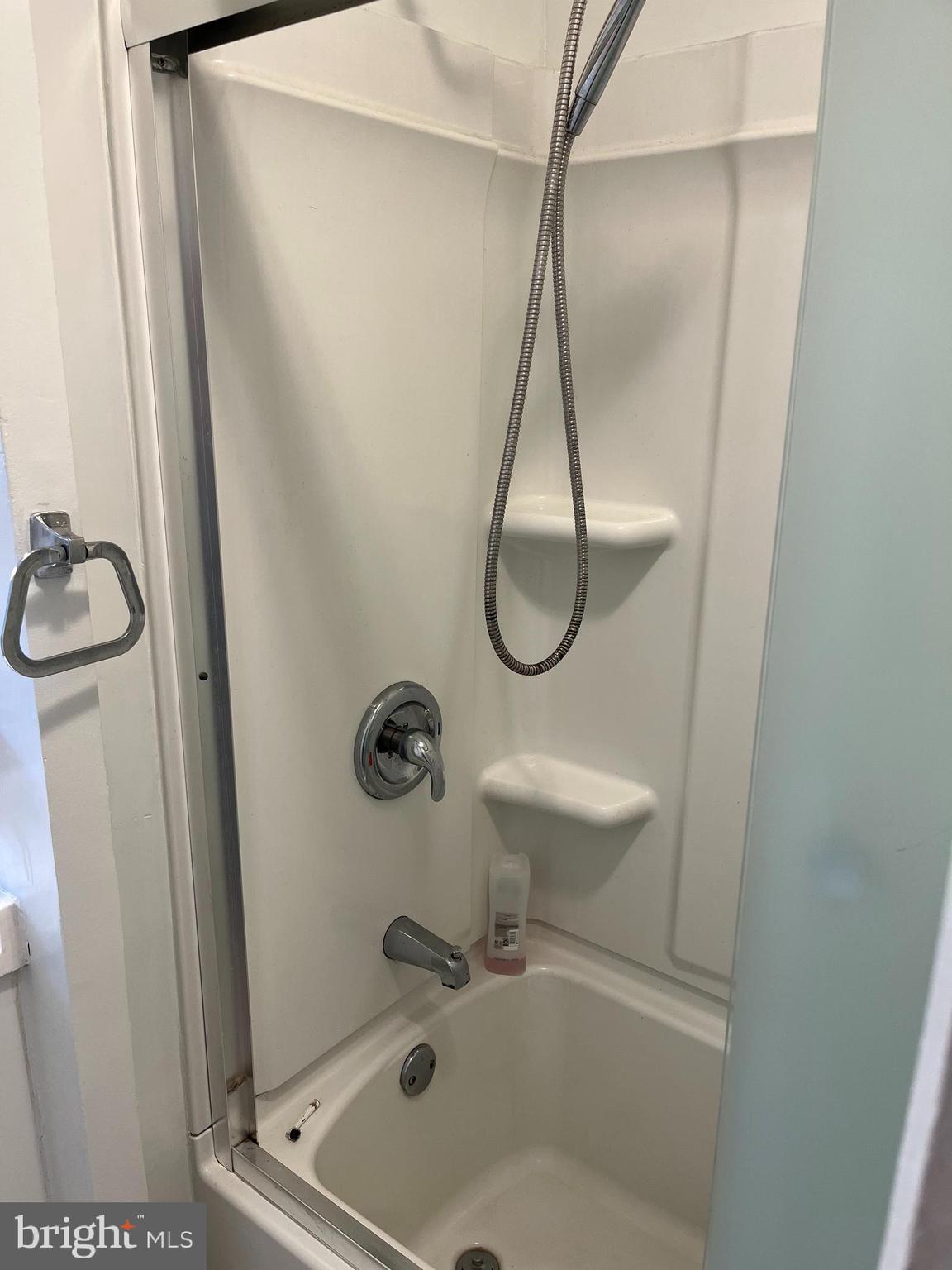 INGLESIDE - Residential