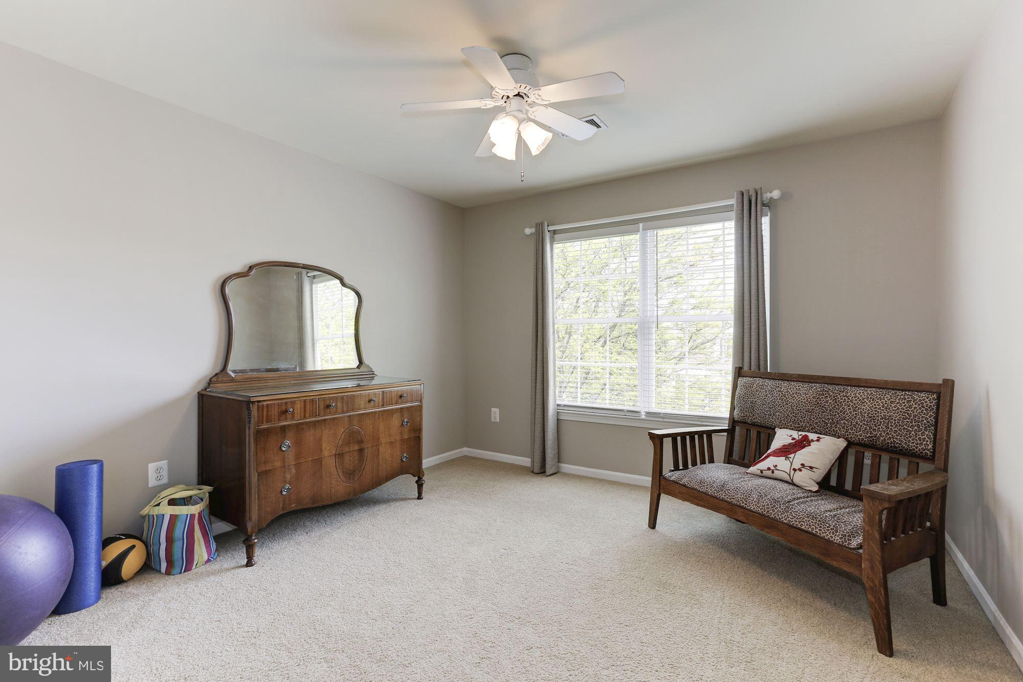 ASHBURN VILLAGE - Residential