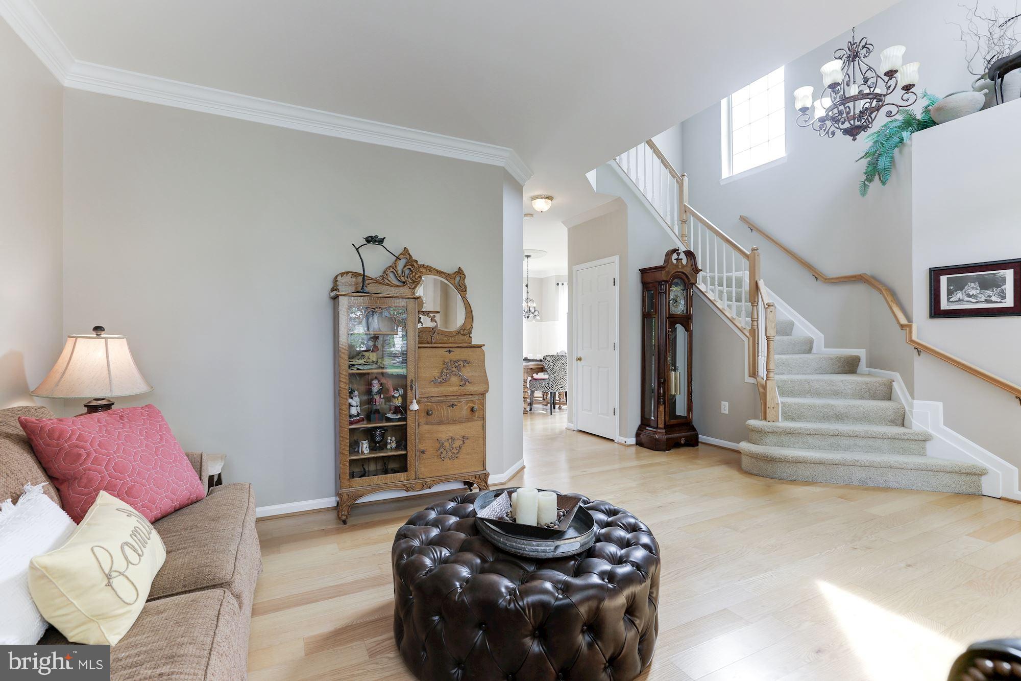 ASHBURN VILLAGE - Residential