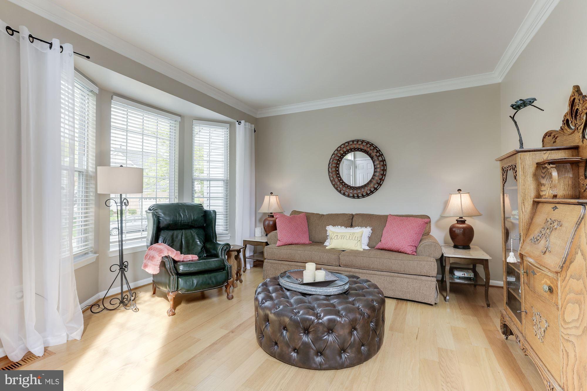 ASHBURN VILLAGE - Residential