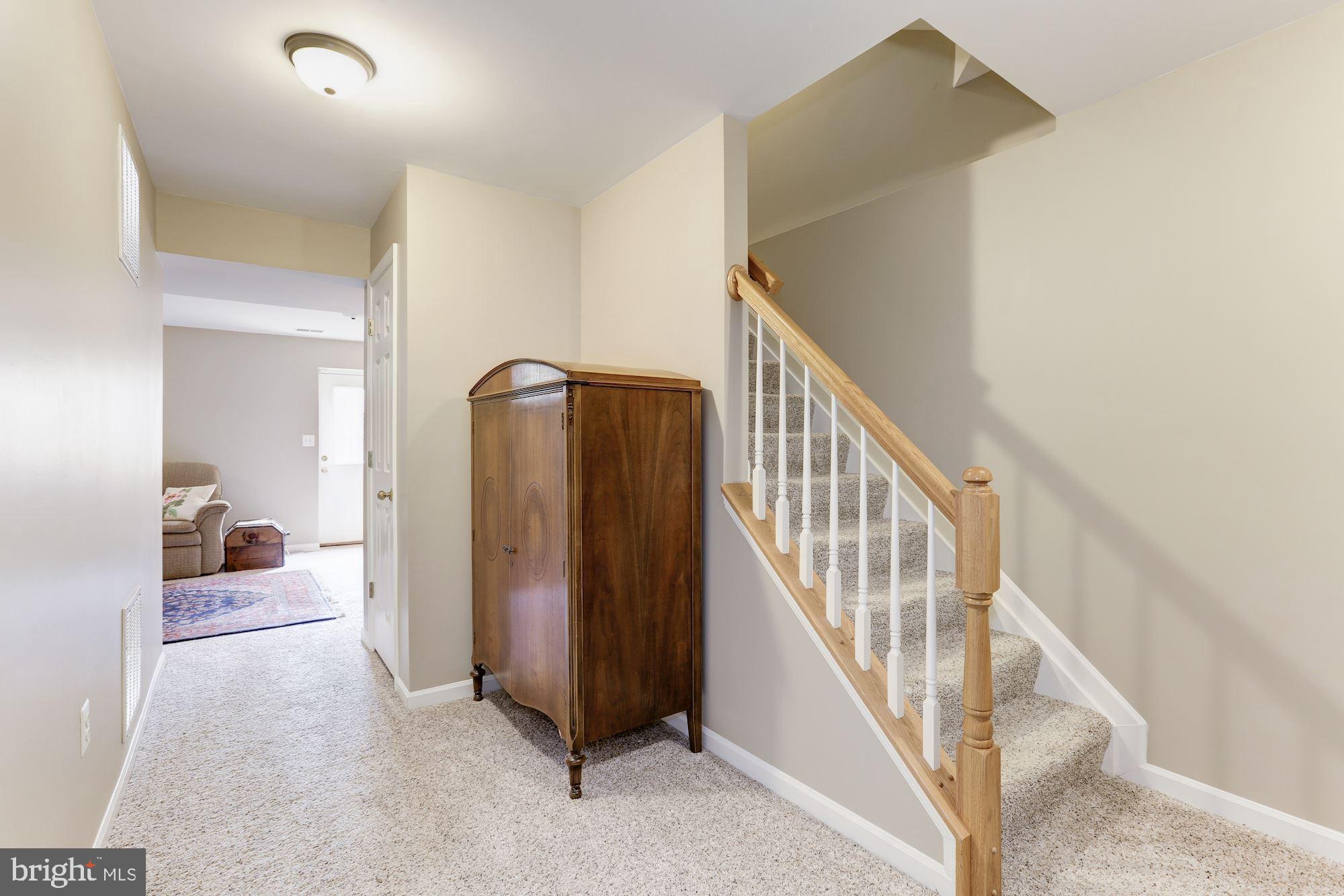 ASHBURN VILLAGE - Residential