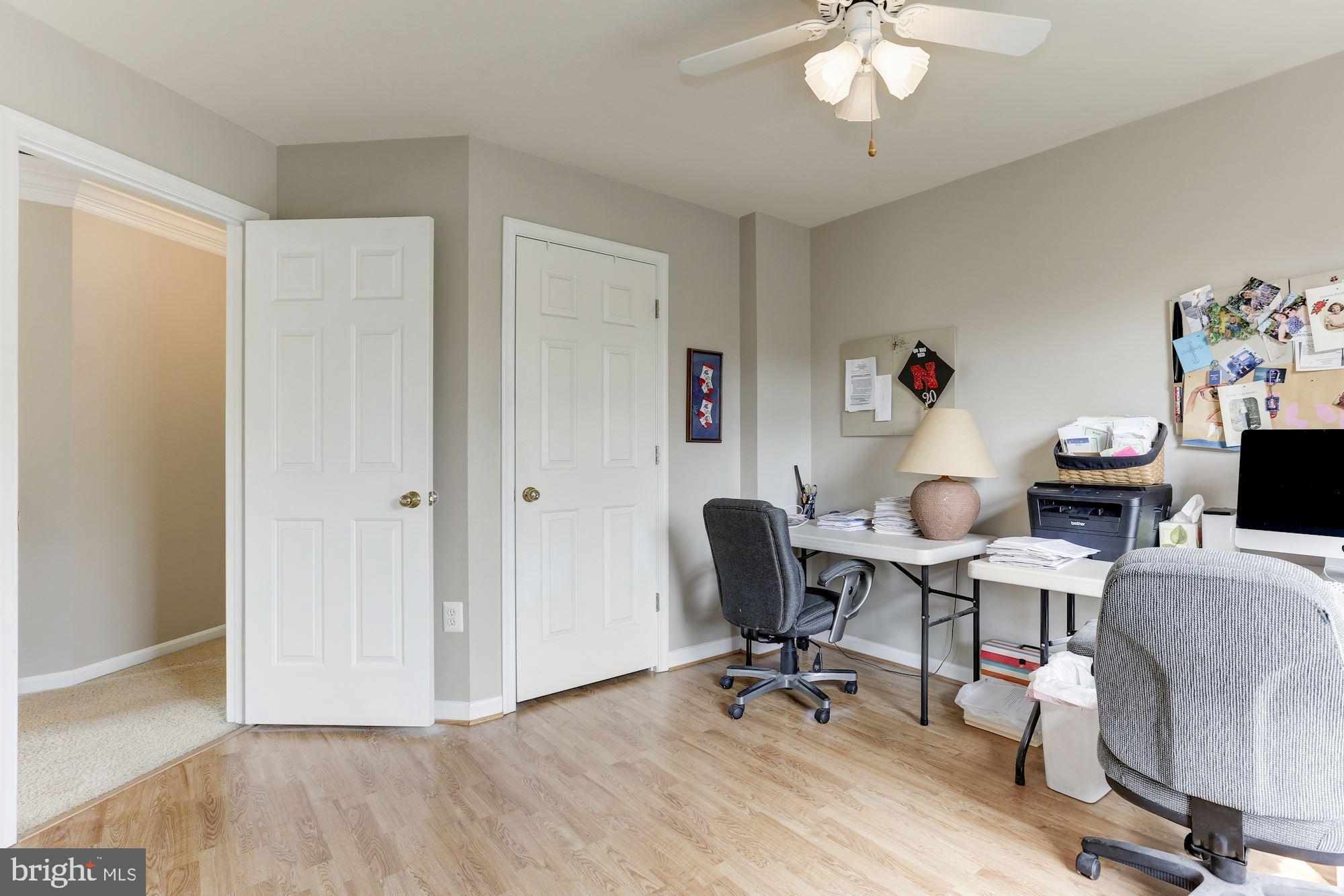 ASHBURN VILLAGE - Residential