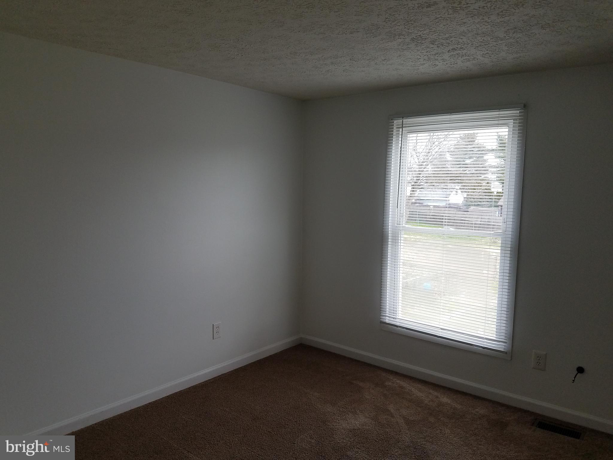 ELKTON - Residential