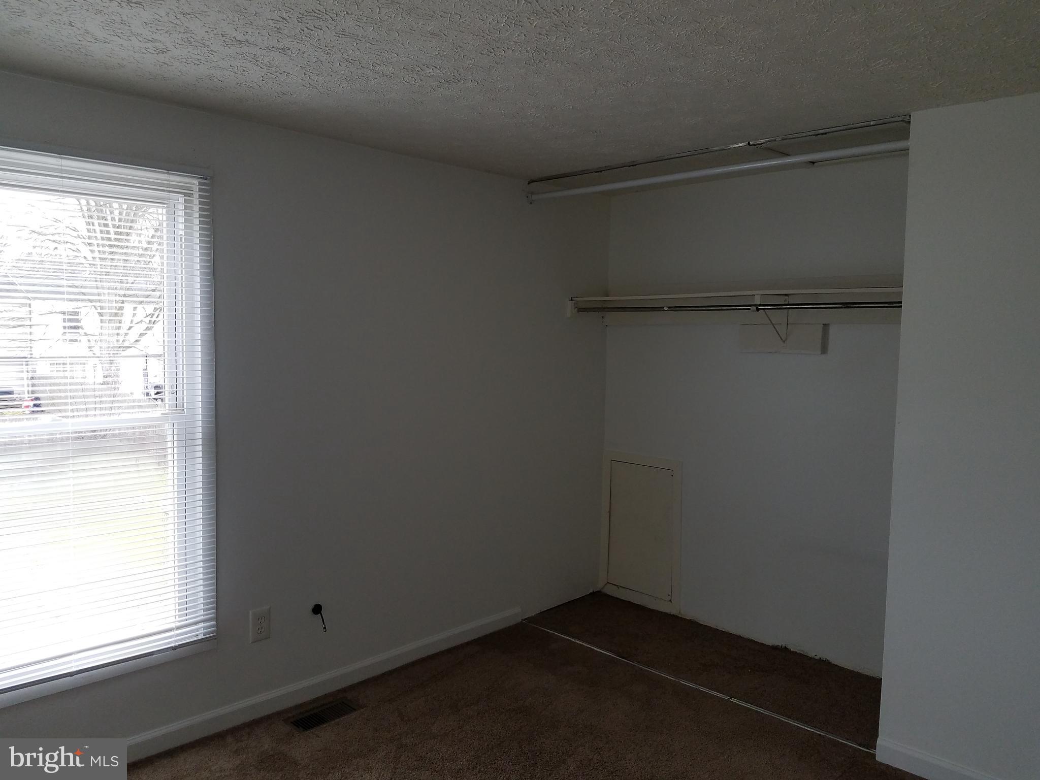 ELKTON - Residential