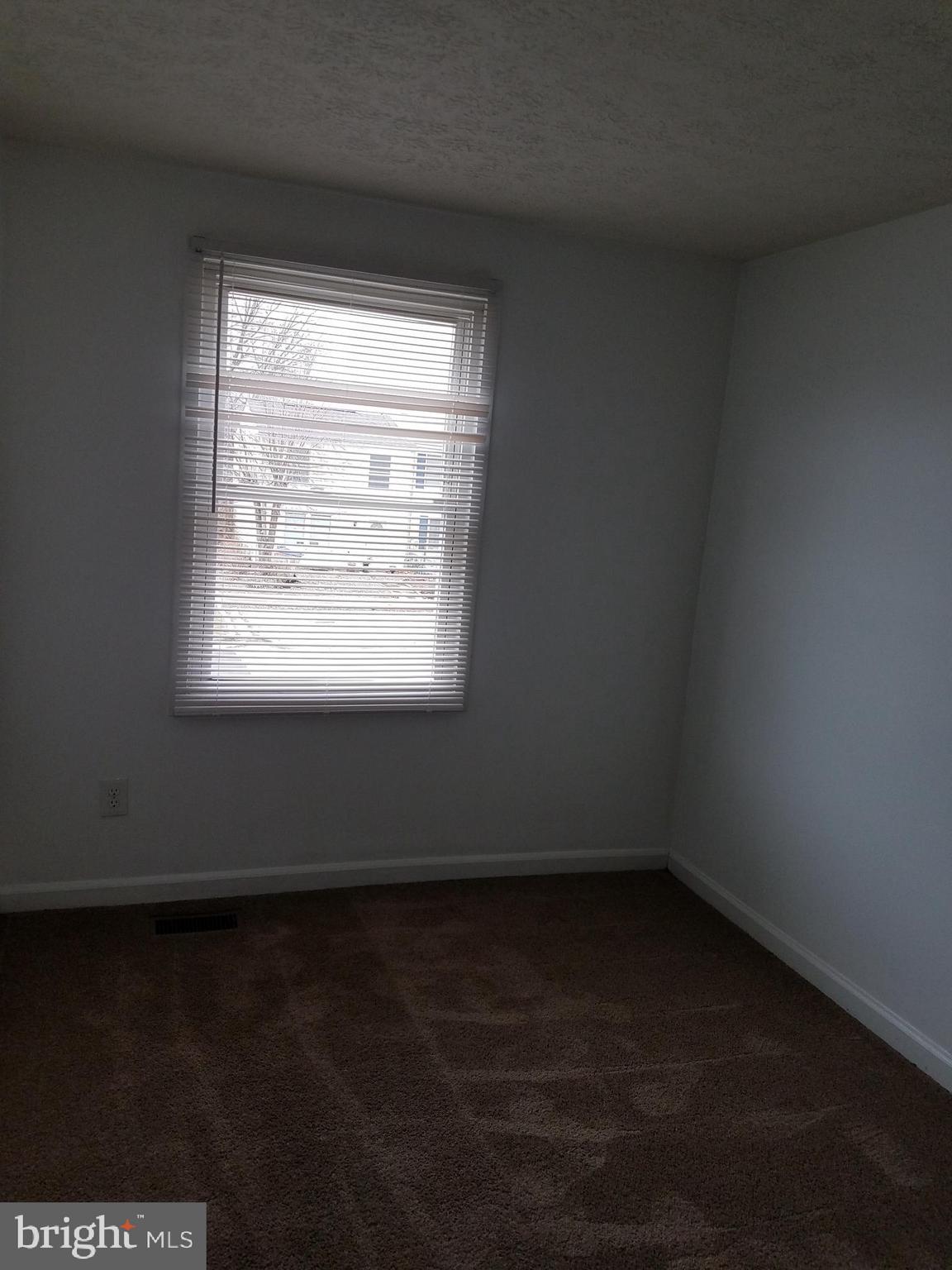 ELKTON - Residential