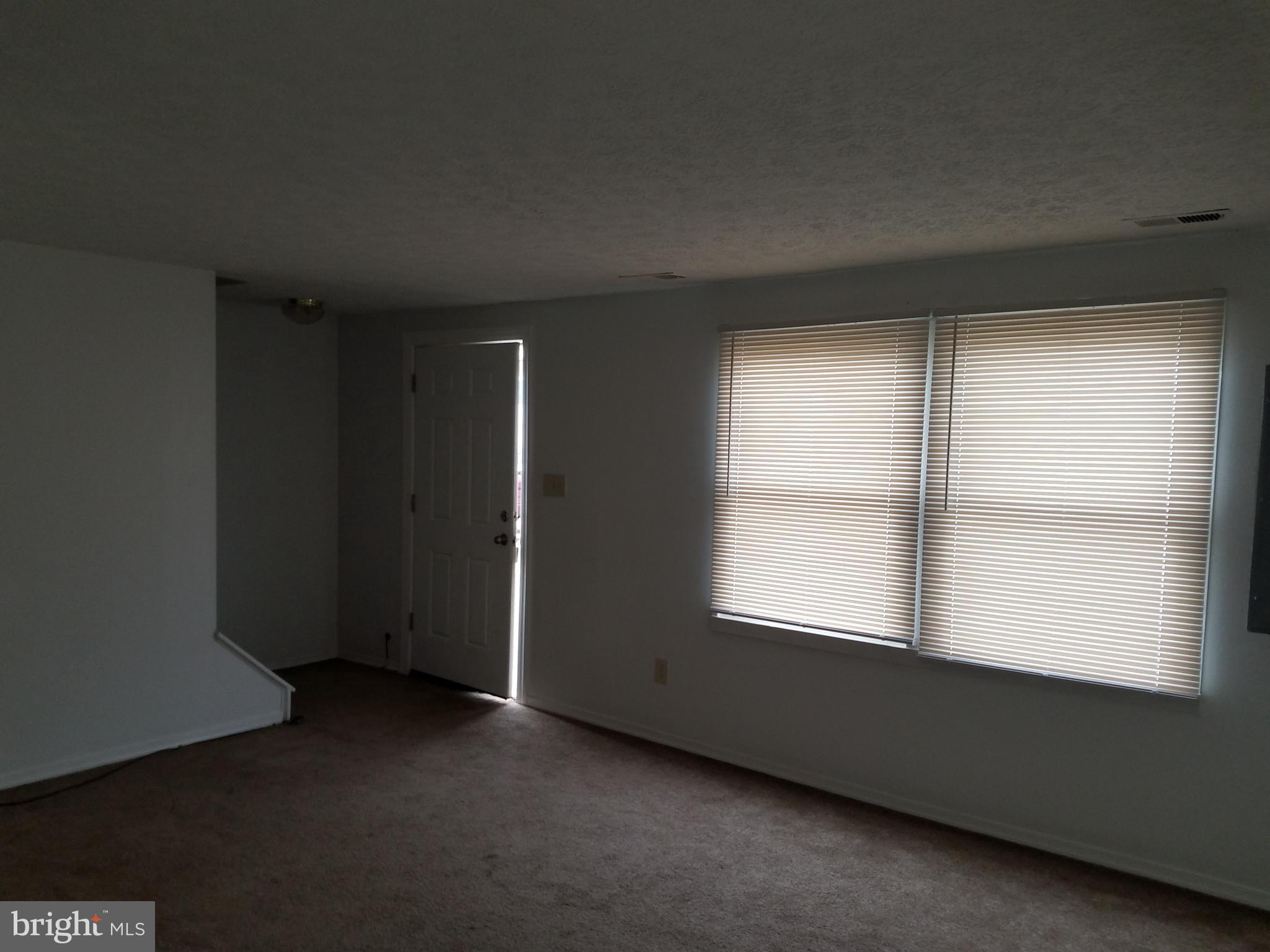 ELKTON - Residential