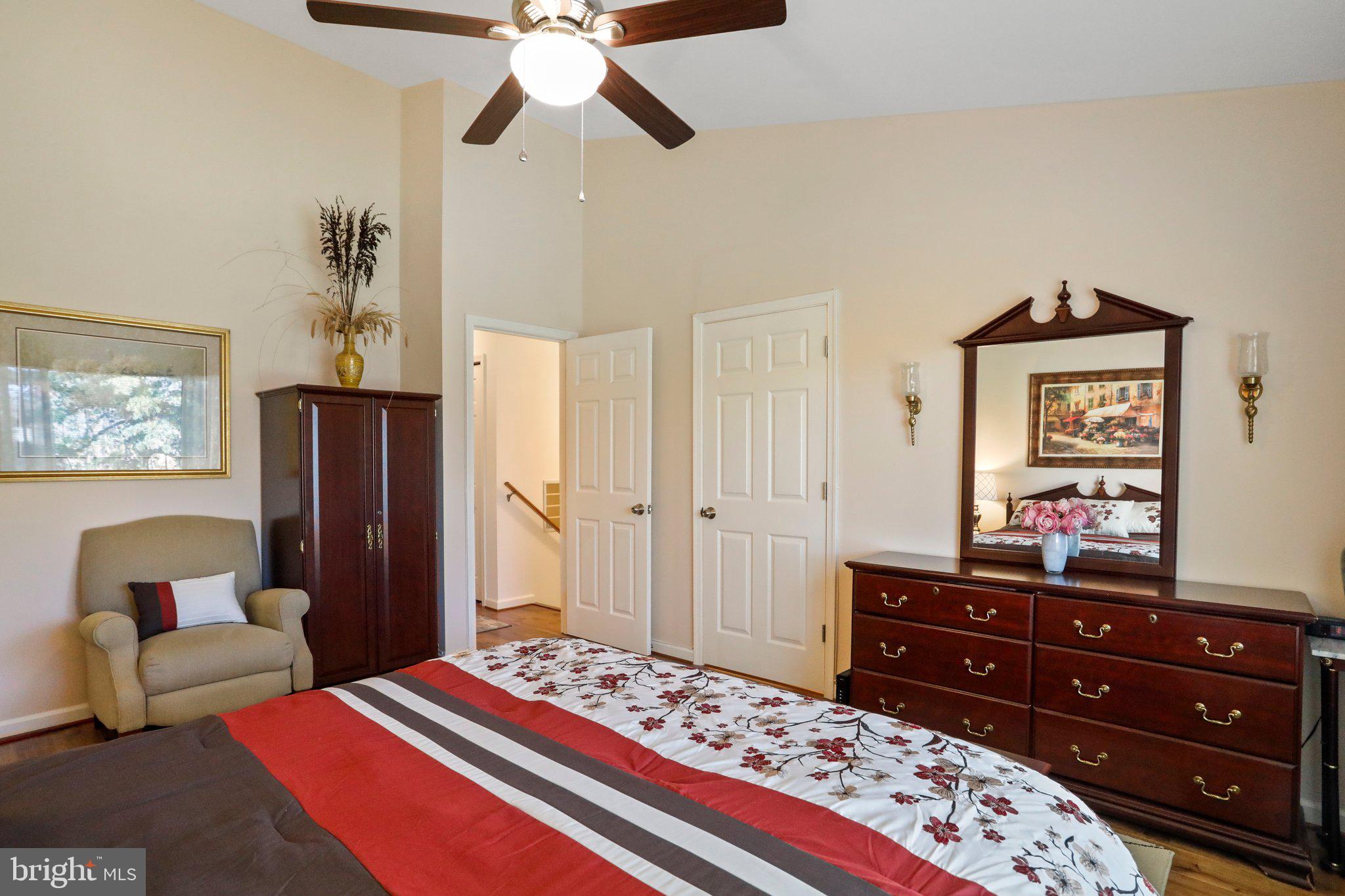 THE WOODS - Residential