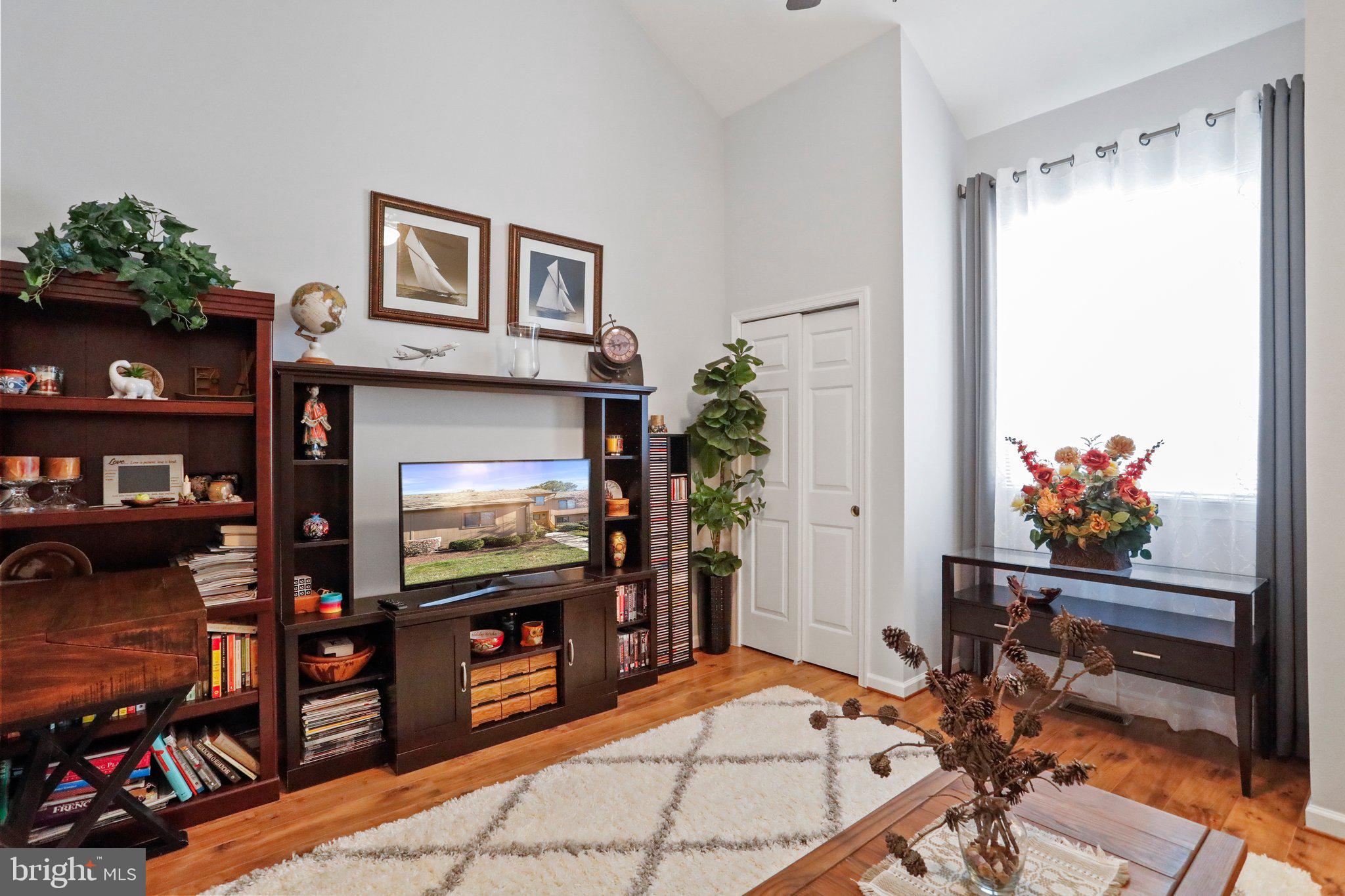 THE WOODS - Residential