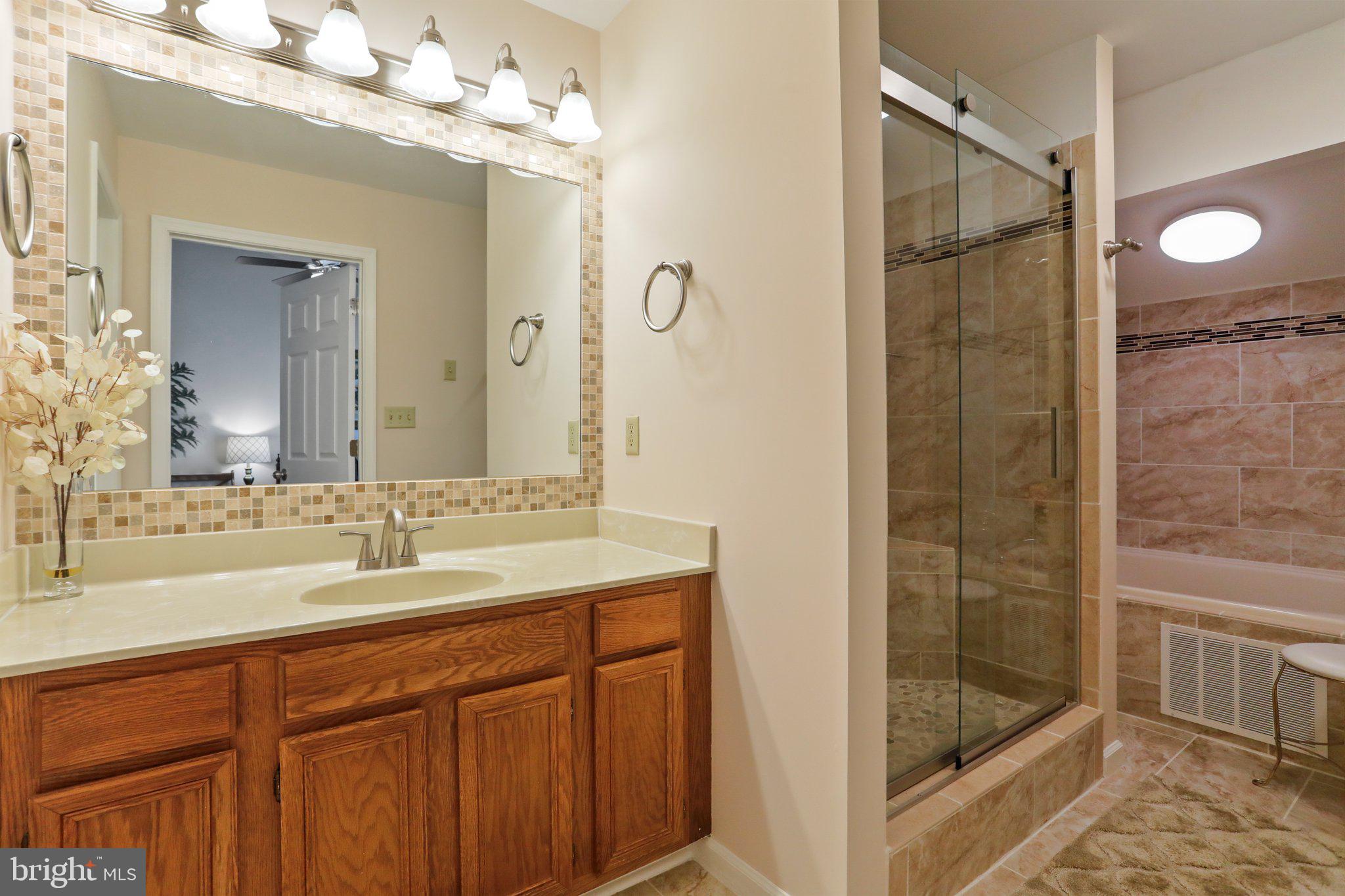 THE WOODS - Residential