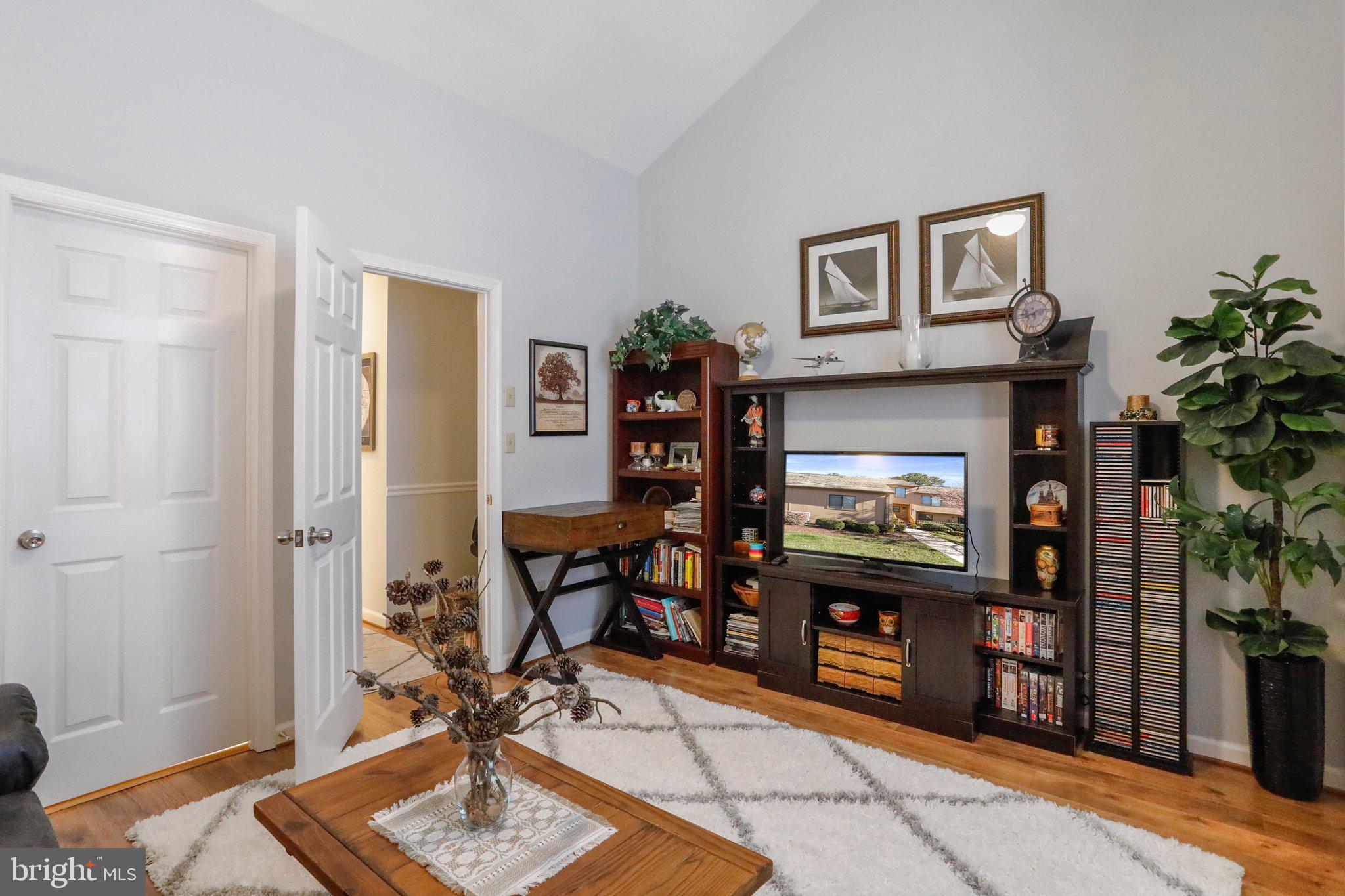 THE WOODS - Residential