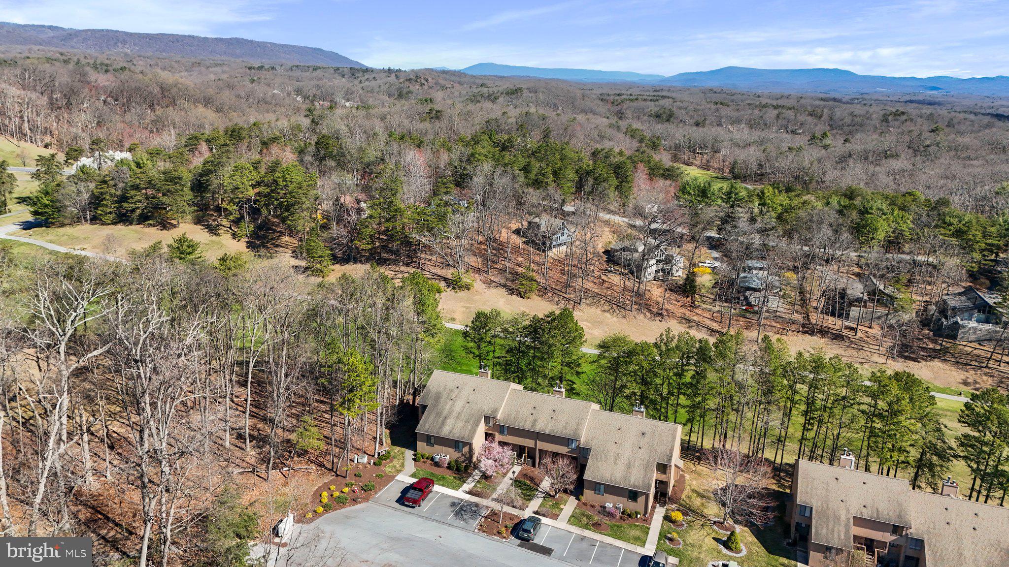 THE WOODS - Residential