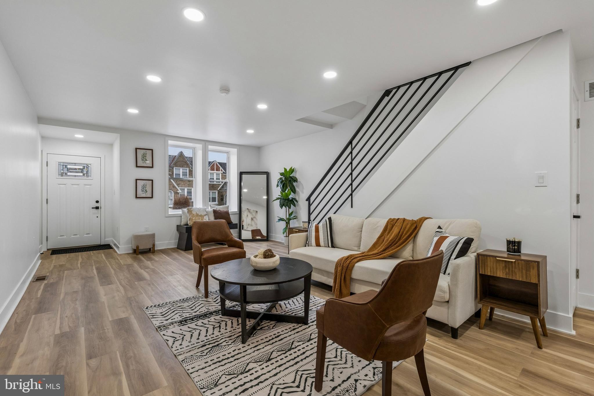 WEST OAK LANE - Residential