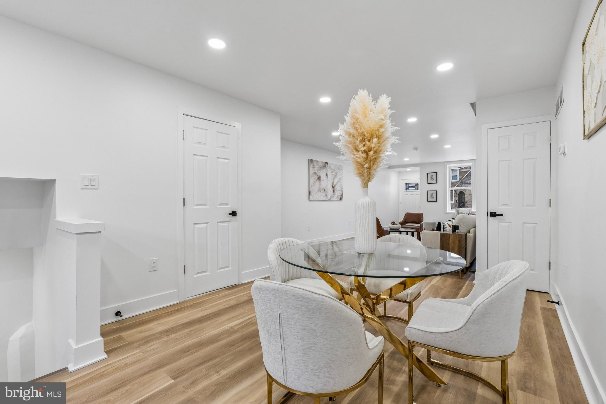 WEST OAK LANE - Residential