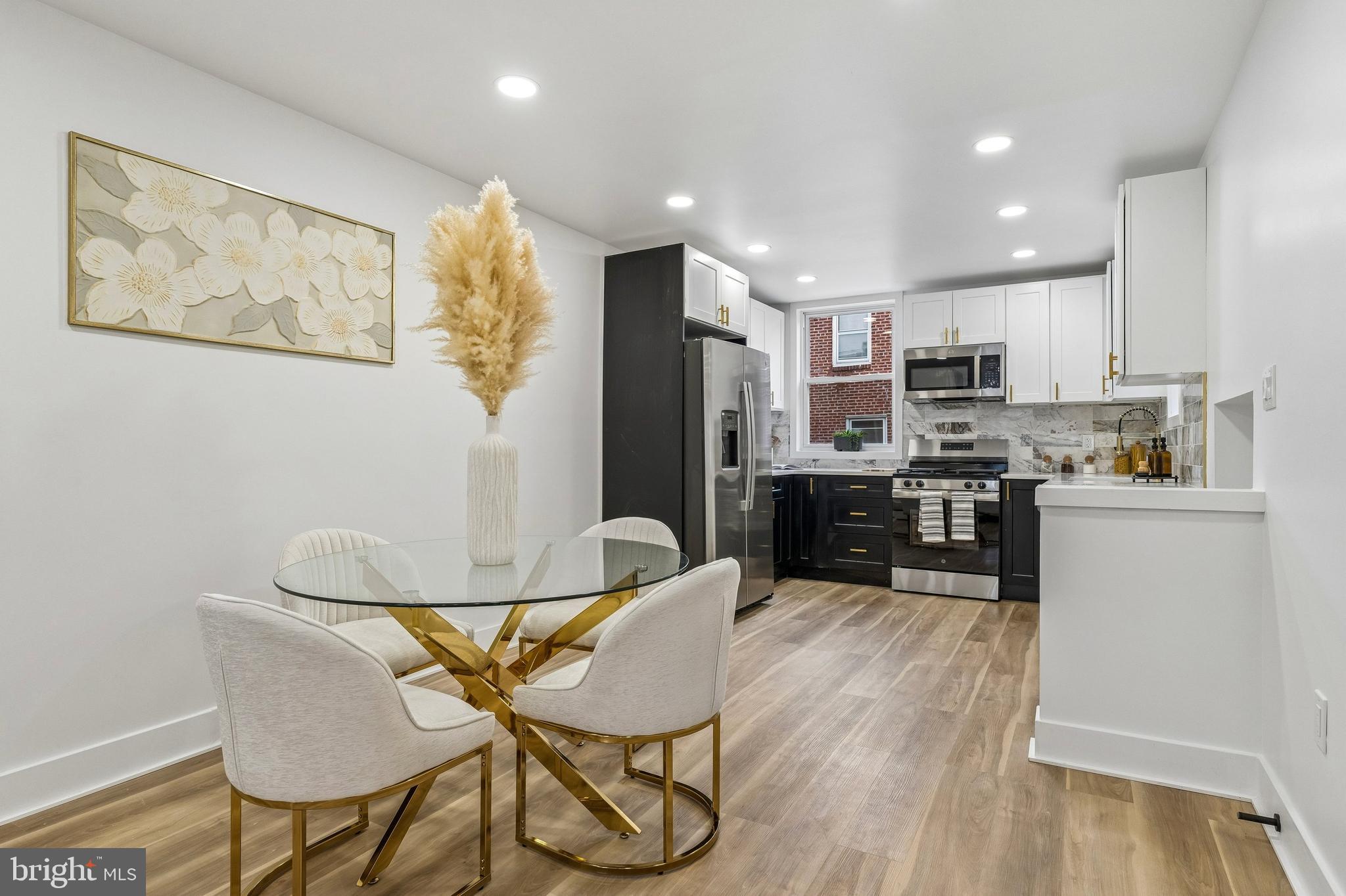 WEST OAK LANE - Residential