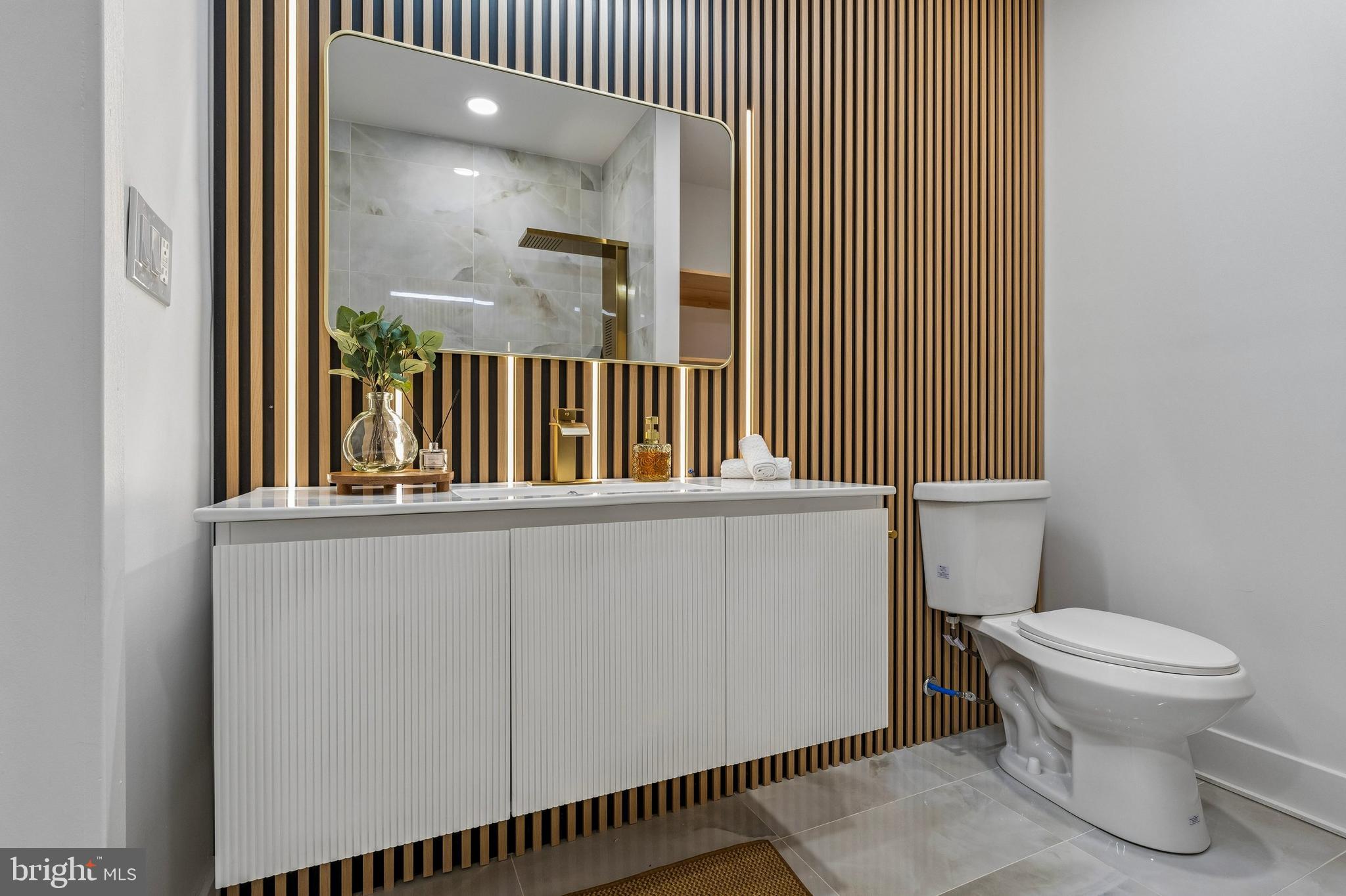 WEST OAK LANE - Residential