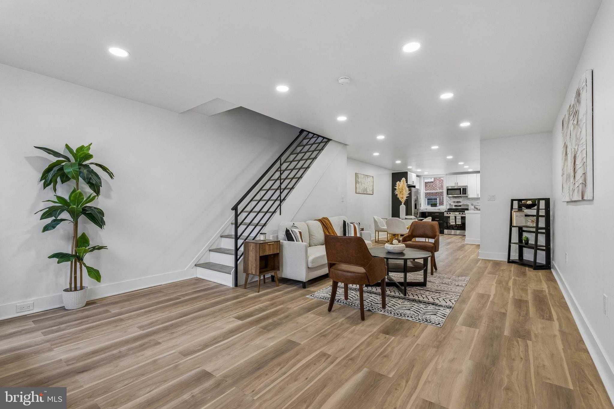 WEST OAK LANE - Residential