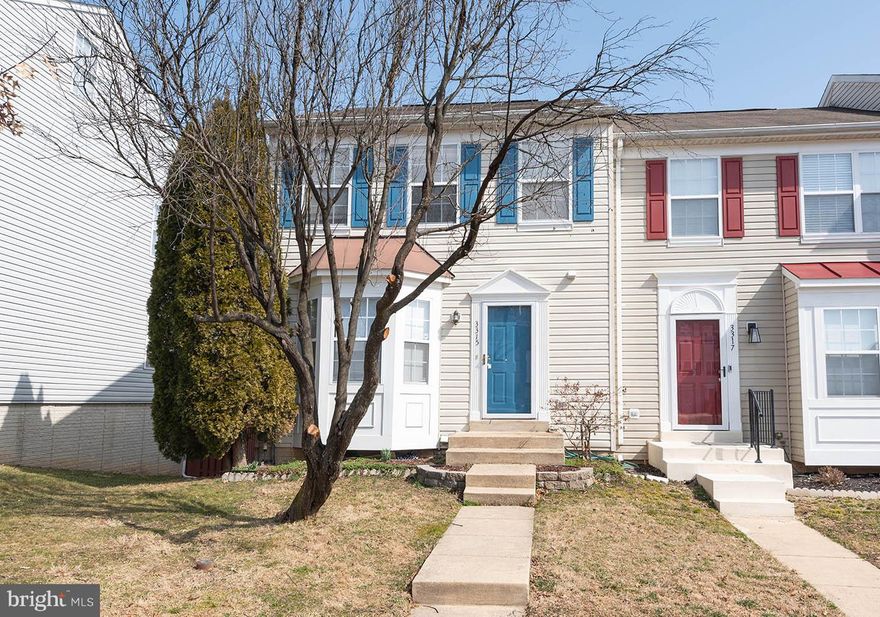 *Practice CDC COVID-19 guidelines when  showing.  Wear mask, socially distance and use hand sanitizer.  Welcome to your new home!!!  Located in a sought Howard's Ridge, this end unit gem has numerous  2021 upgrades  that  include decorative bathrooms, new carpet  and  new paint.  The newly renovated natural light filled kitchen has a bay window,   SS appliances, marble floor, marble countertop and deep country sink.  The formal living and dining room  are covered with hard wood flooring and are ideal for entertaining . Columns between the living and dining rooms add to the elegance of your enjoyment.   Summers are special when appreciating the recently refinished deck. The upper level boasts a  spacious Primary Suite w/ Spa-like bath, two additional bedrooms and a full bath.  The lower level  has endless possibilities. The bonus room is currently being used as a bedroom...but you make the call!  The family room/rec room opens to the patio and rear privacy fenced yard.  Rte 40,  Rte 29, Rte 100  are just a couple of minutes away. Great for commuting.  Shopping super convenient and restaurant for dining. Showings 10am-7pm Mon-Sat.  Last appt schedule time is 6:30pm.