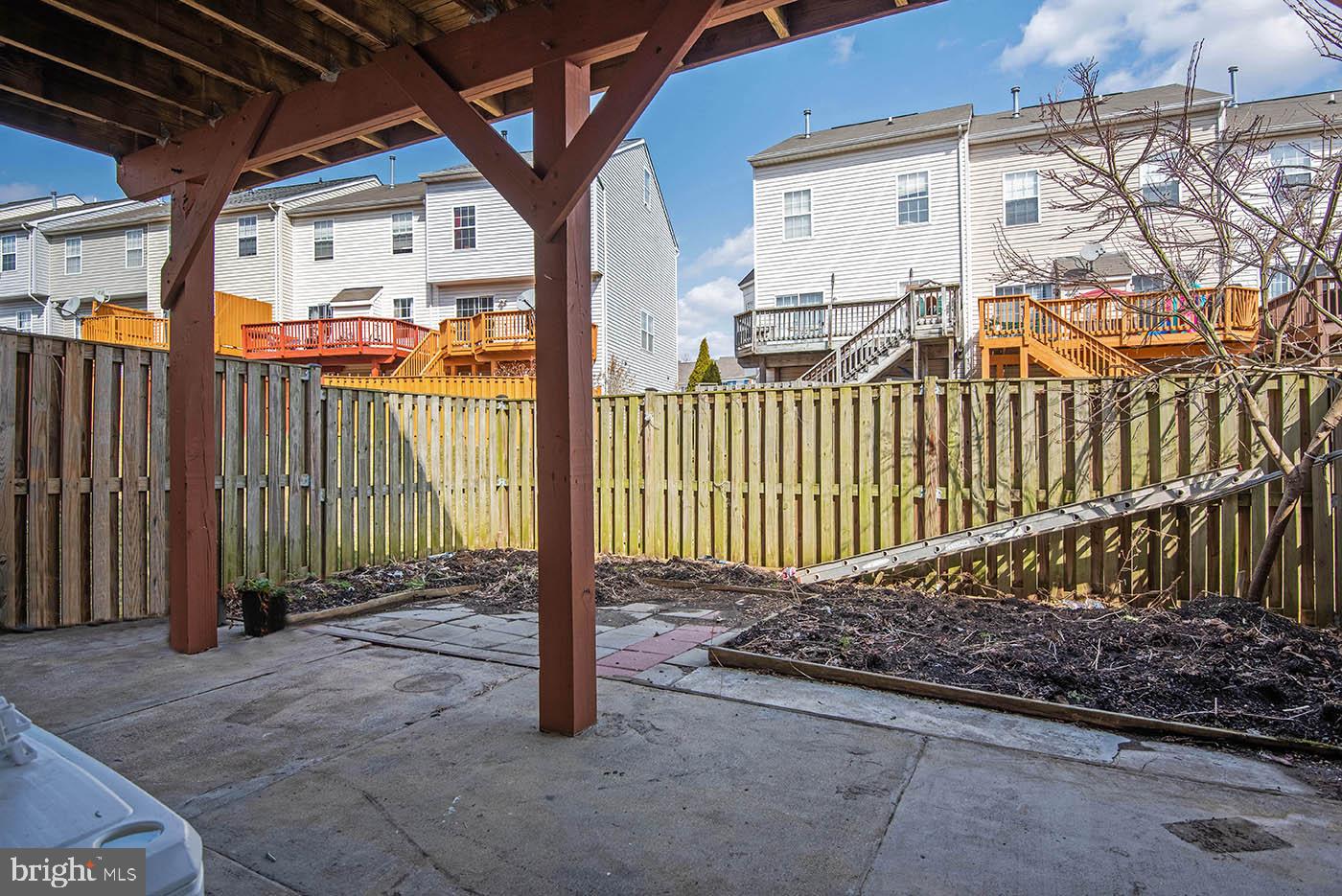 HOWARDS RIDGE - Residential