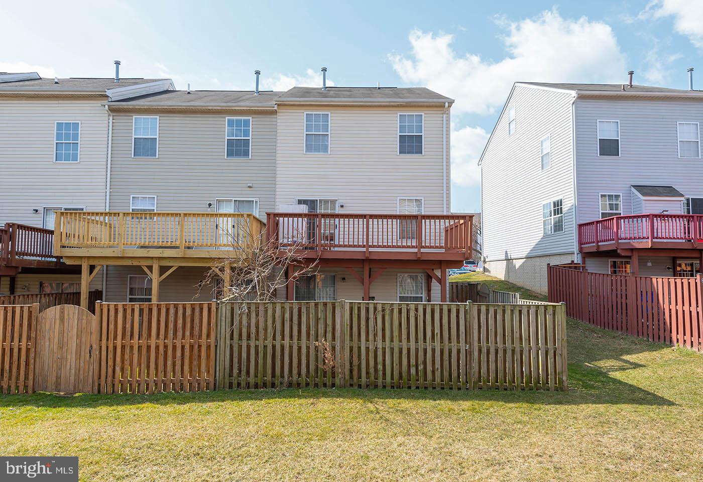 HOWARDS RIDGE - Residential