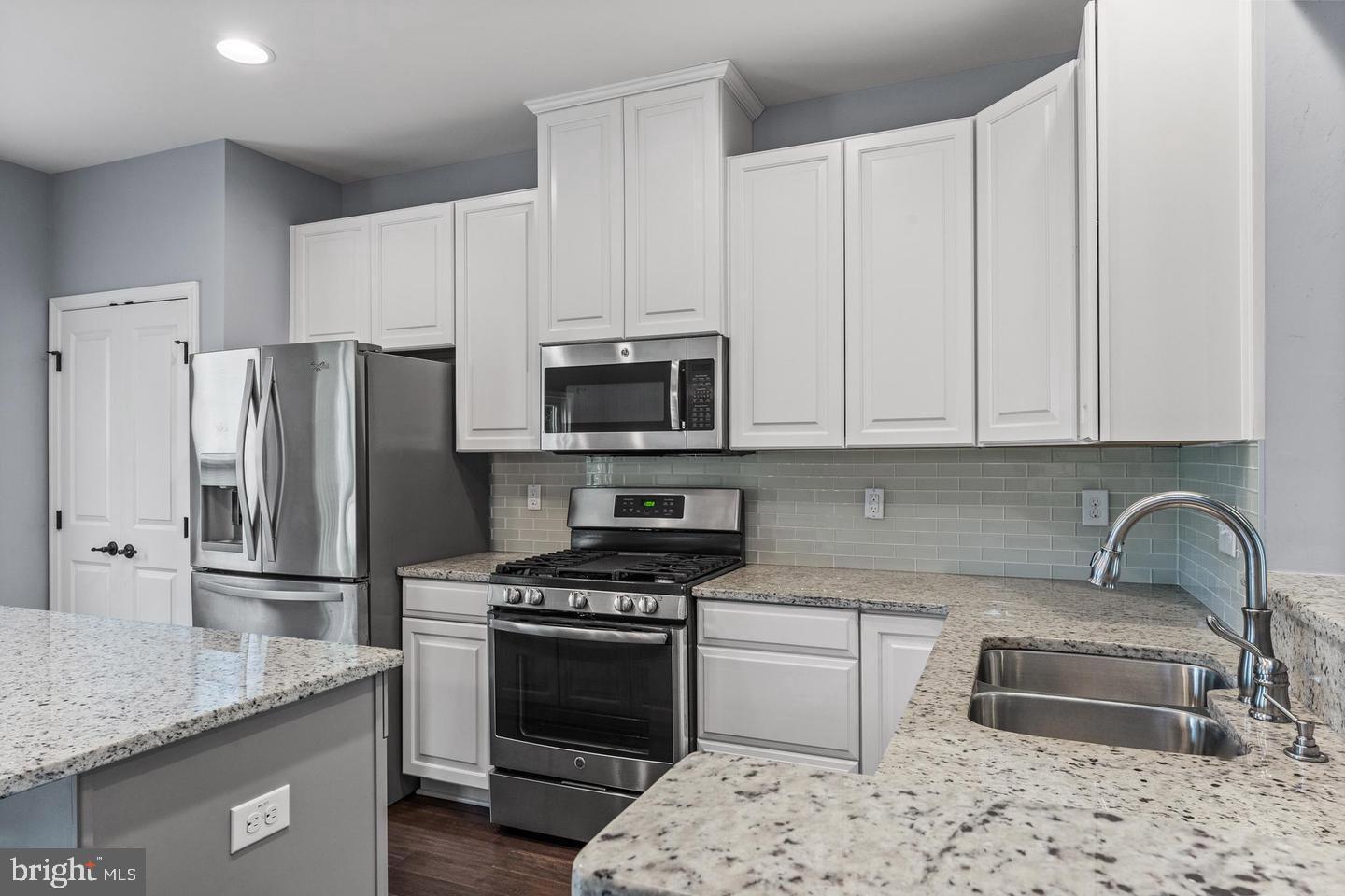 FOX RUN - Residential