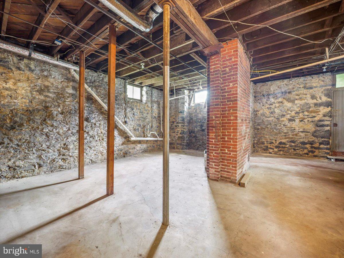 OAK HILL - Residential