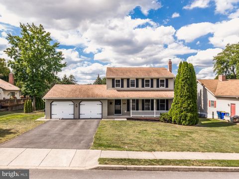 Photo of 103 Lynwood Street, TERRE HILL, PA 17581 (MLS # PALA2077546)