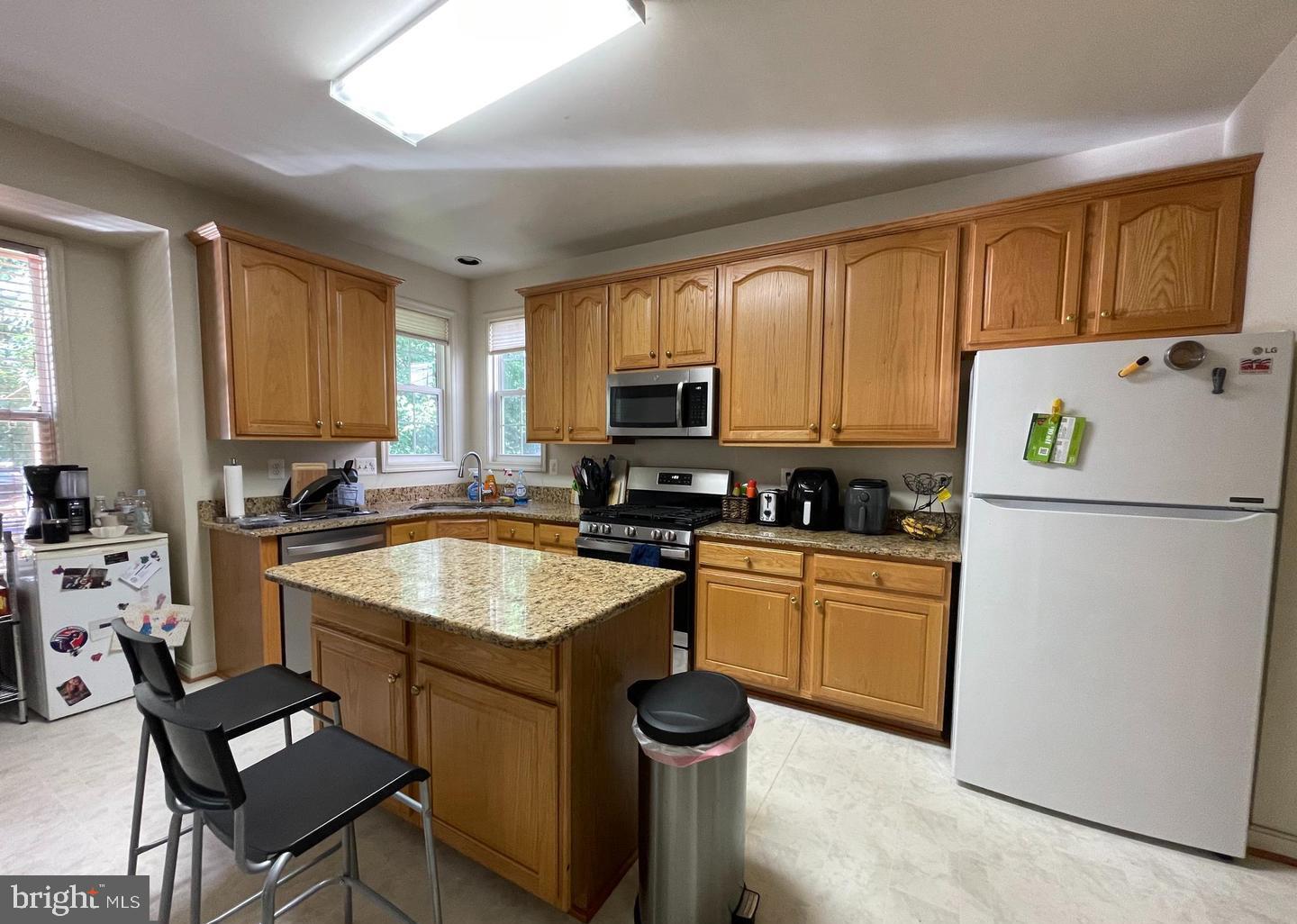 ROSEBERRY - Residential Lease