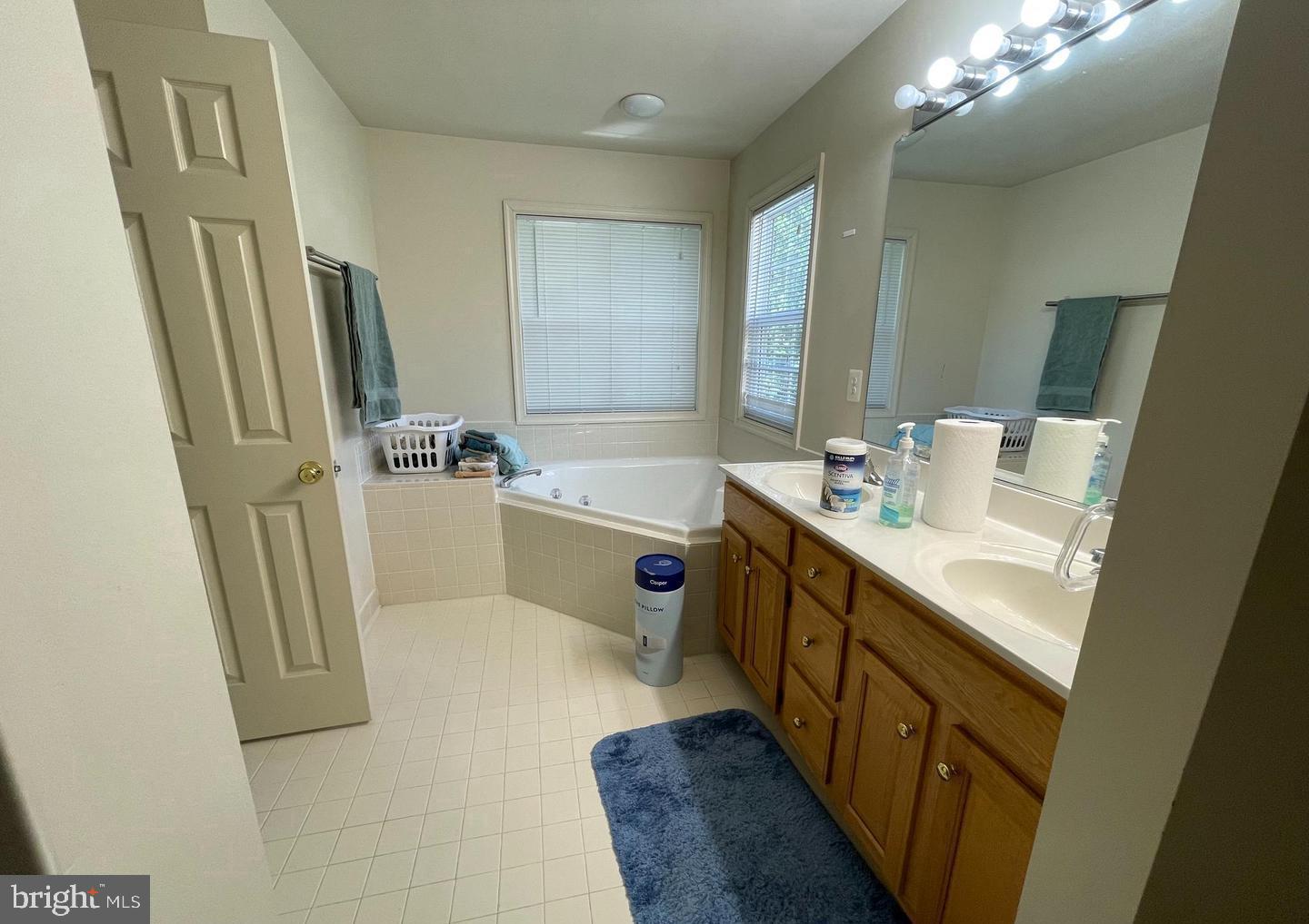 ROSEBERRY - Residential Lease