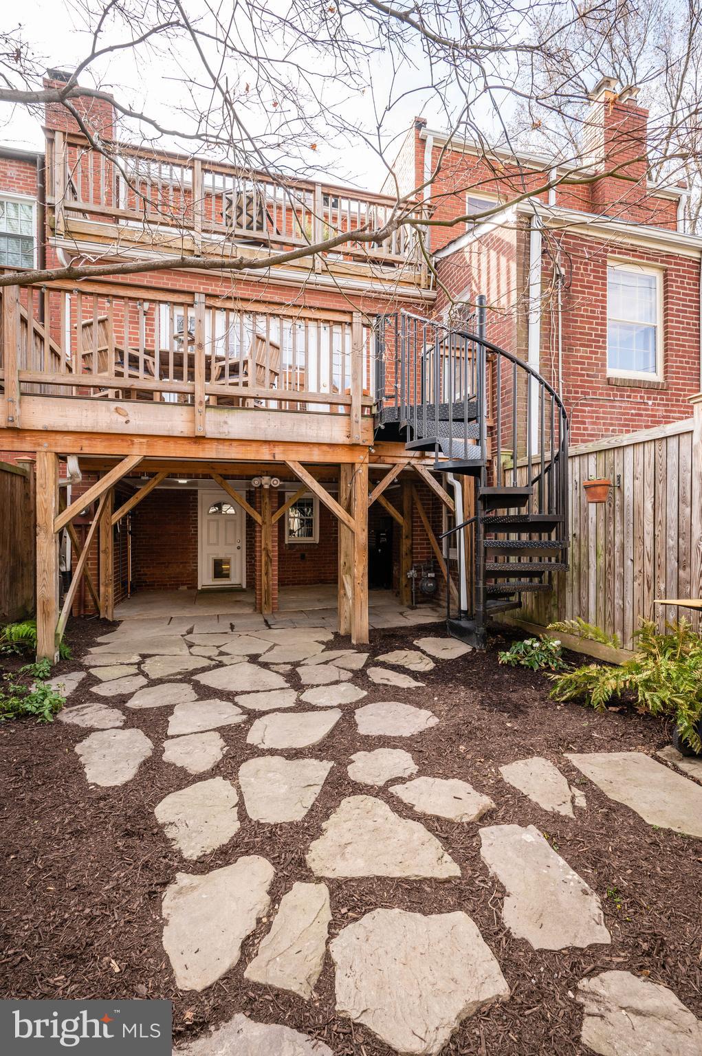 ROSEMONT - Residential