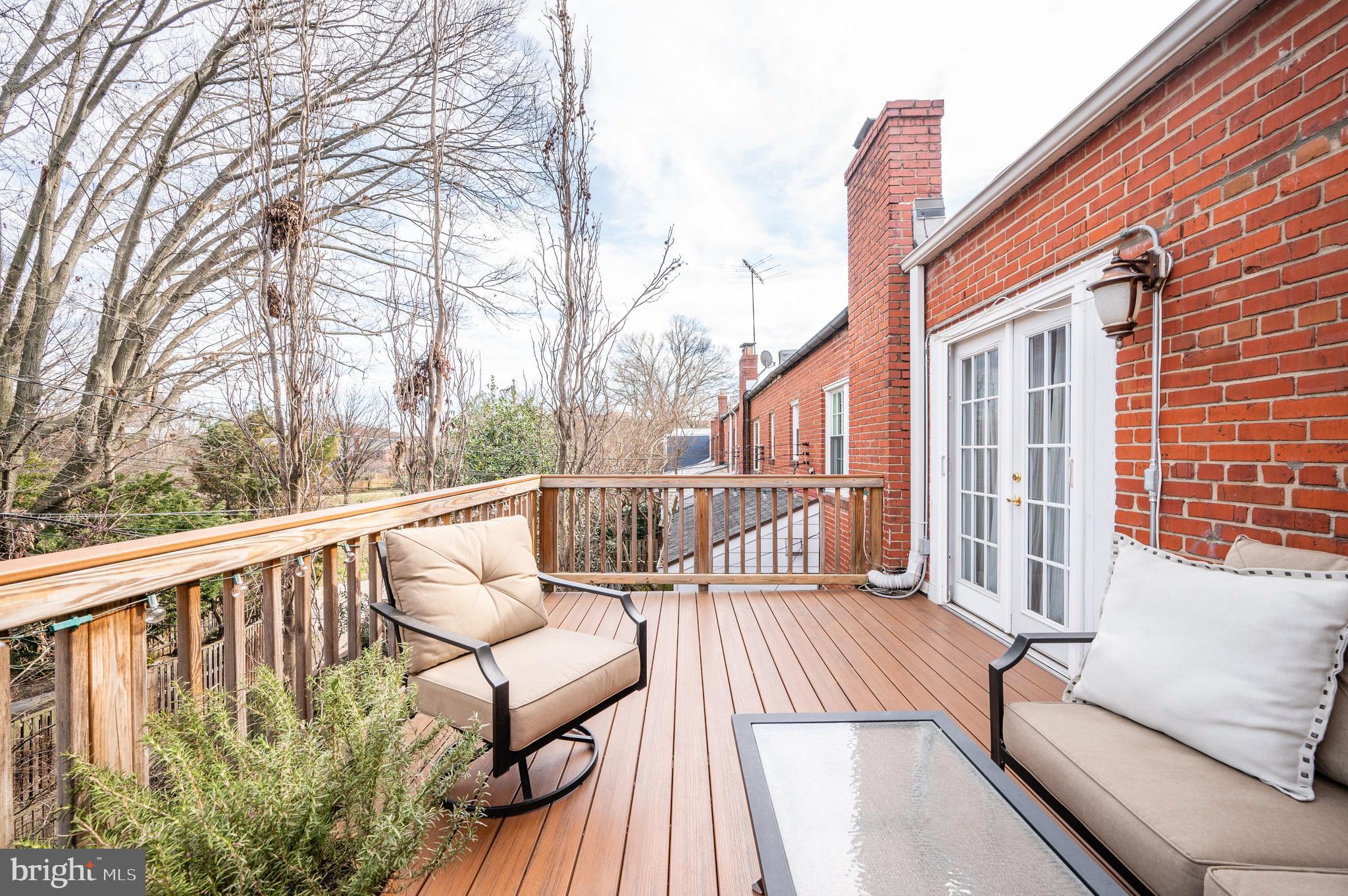 ROSEMONT - Residential