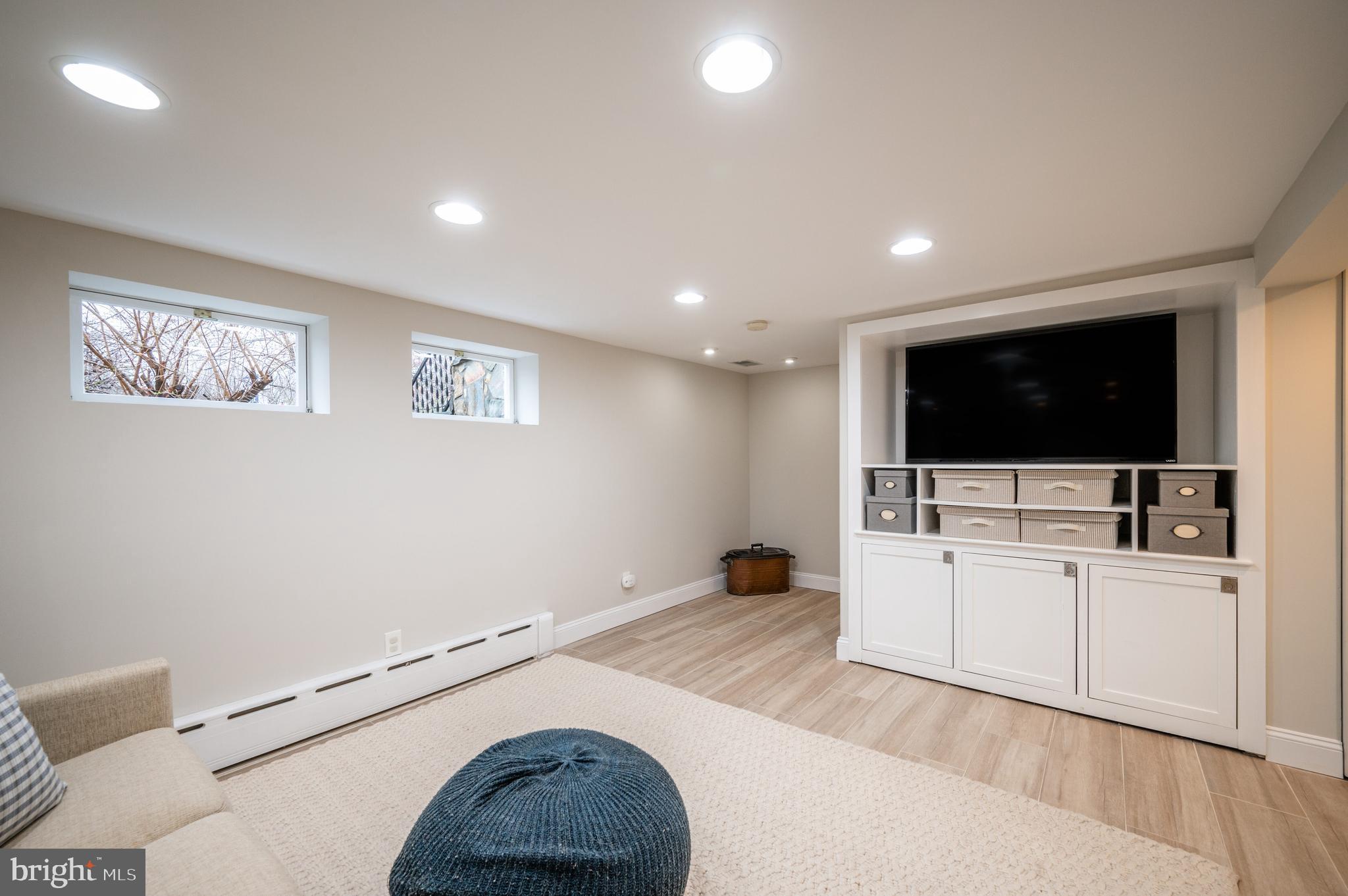 ROSEMONT - Residential