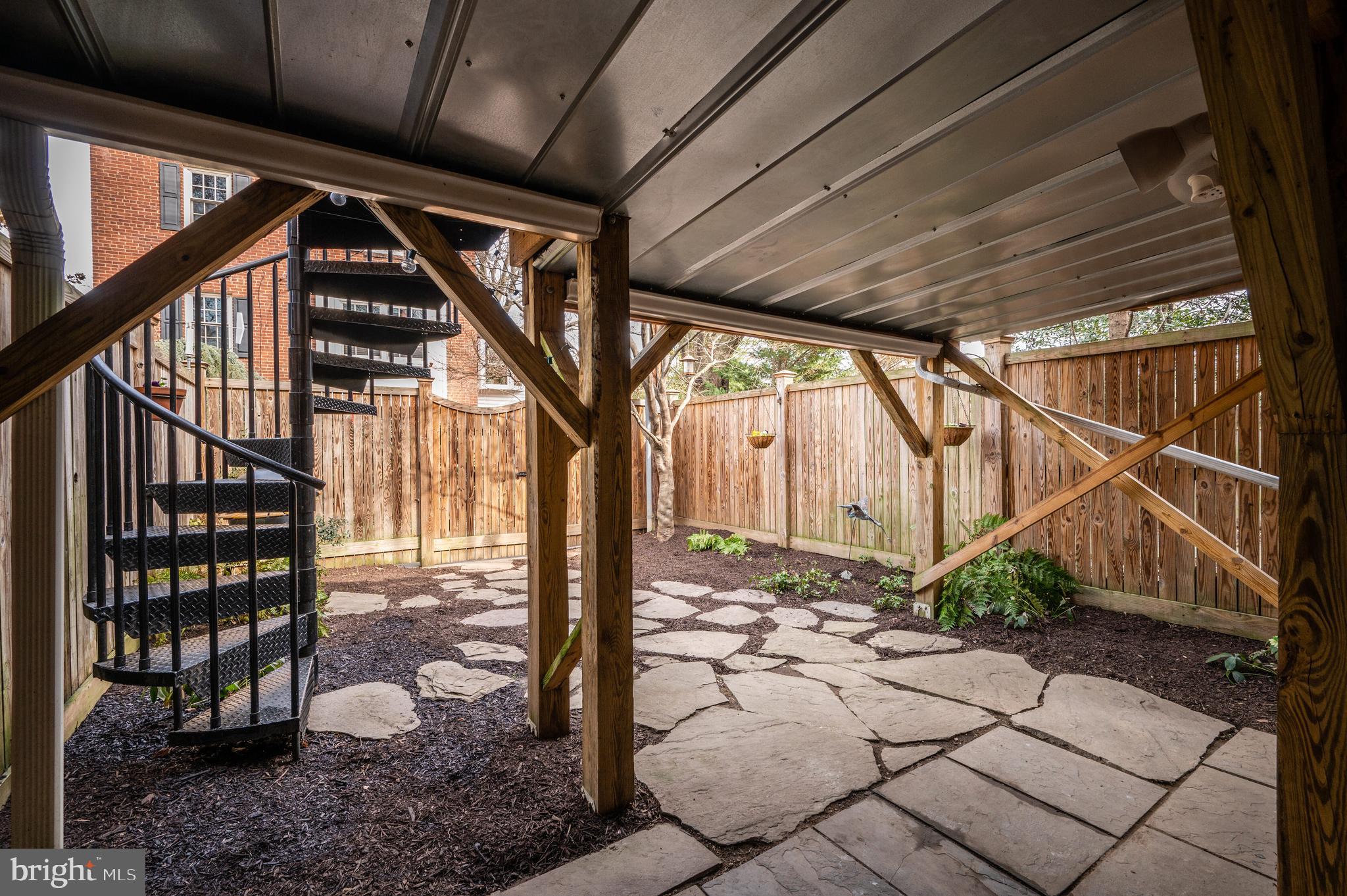 ROSEMONT - Residential