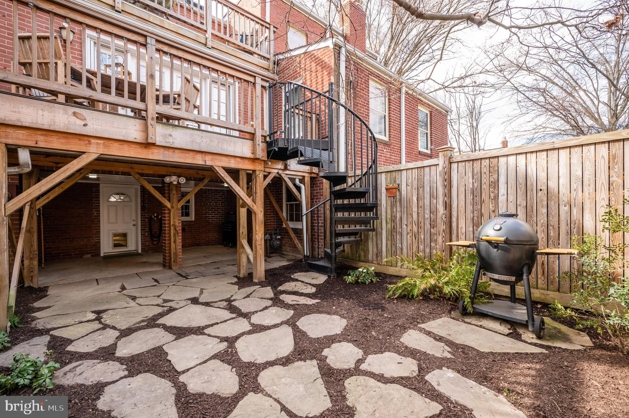 ROSEMONT - Residential